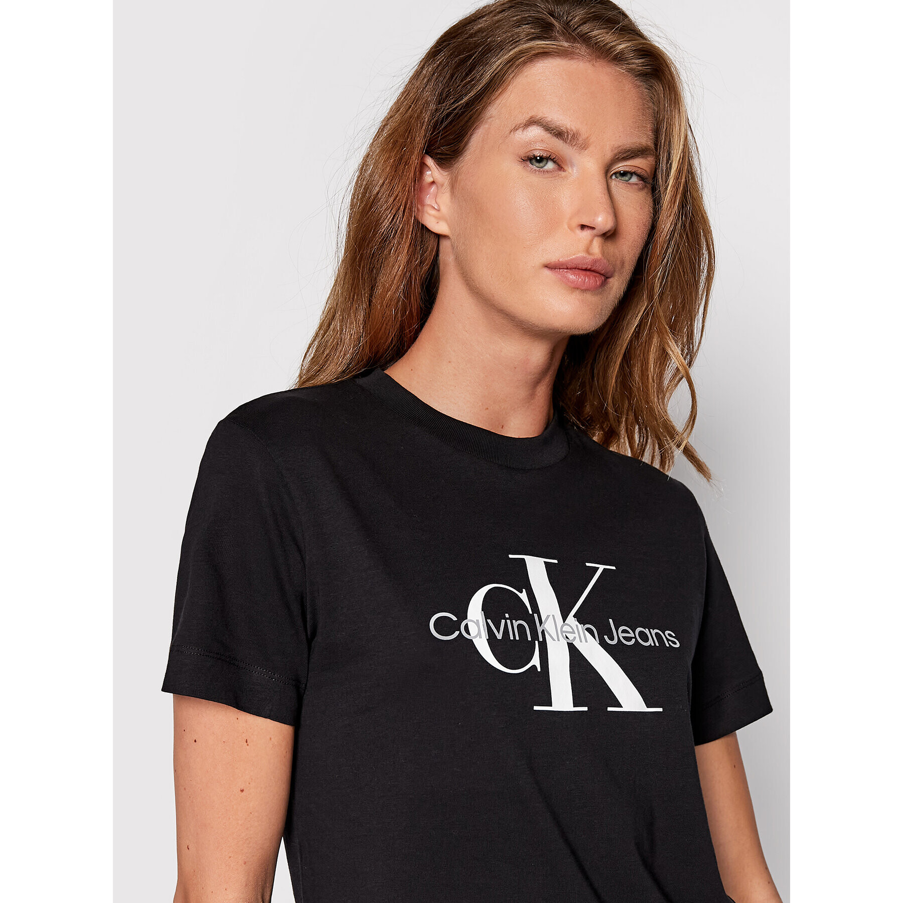 Calvin Klein Jeans T-Shirt J20J219142 Černá Regular Fit - Pepit.cz