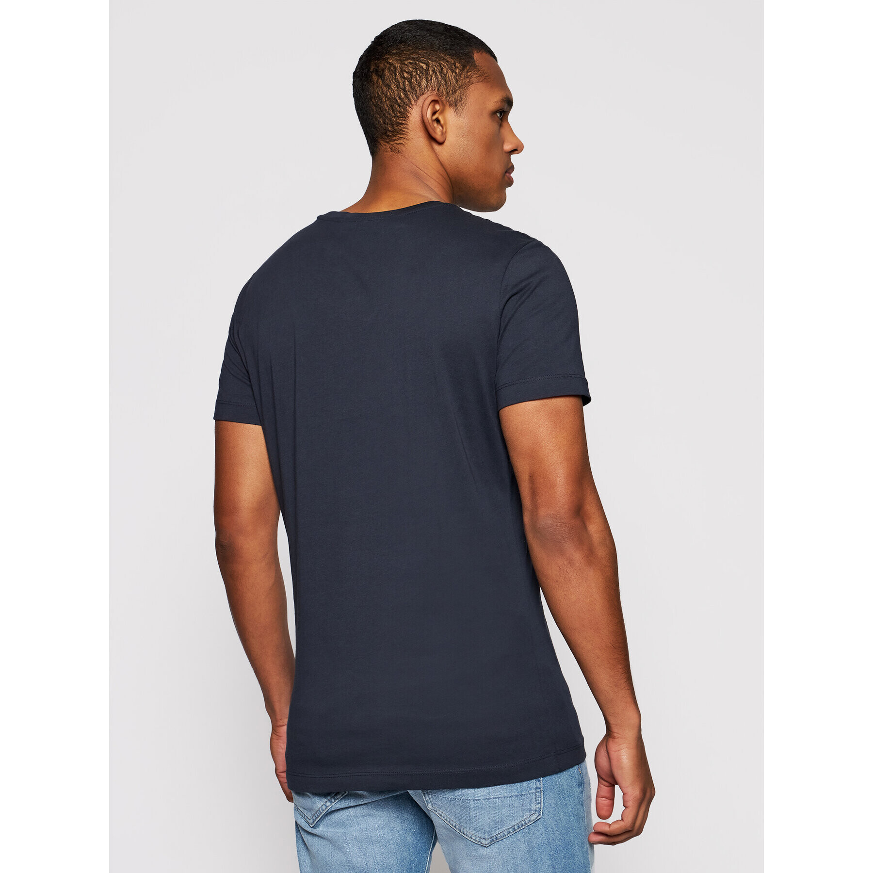 Calvin Klein Jeans T-Shirt J30J307852 Tmavomodrá Regular Fit - Pepit.cz