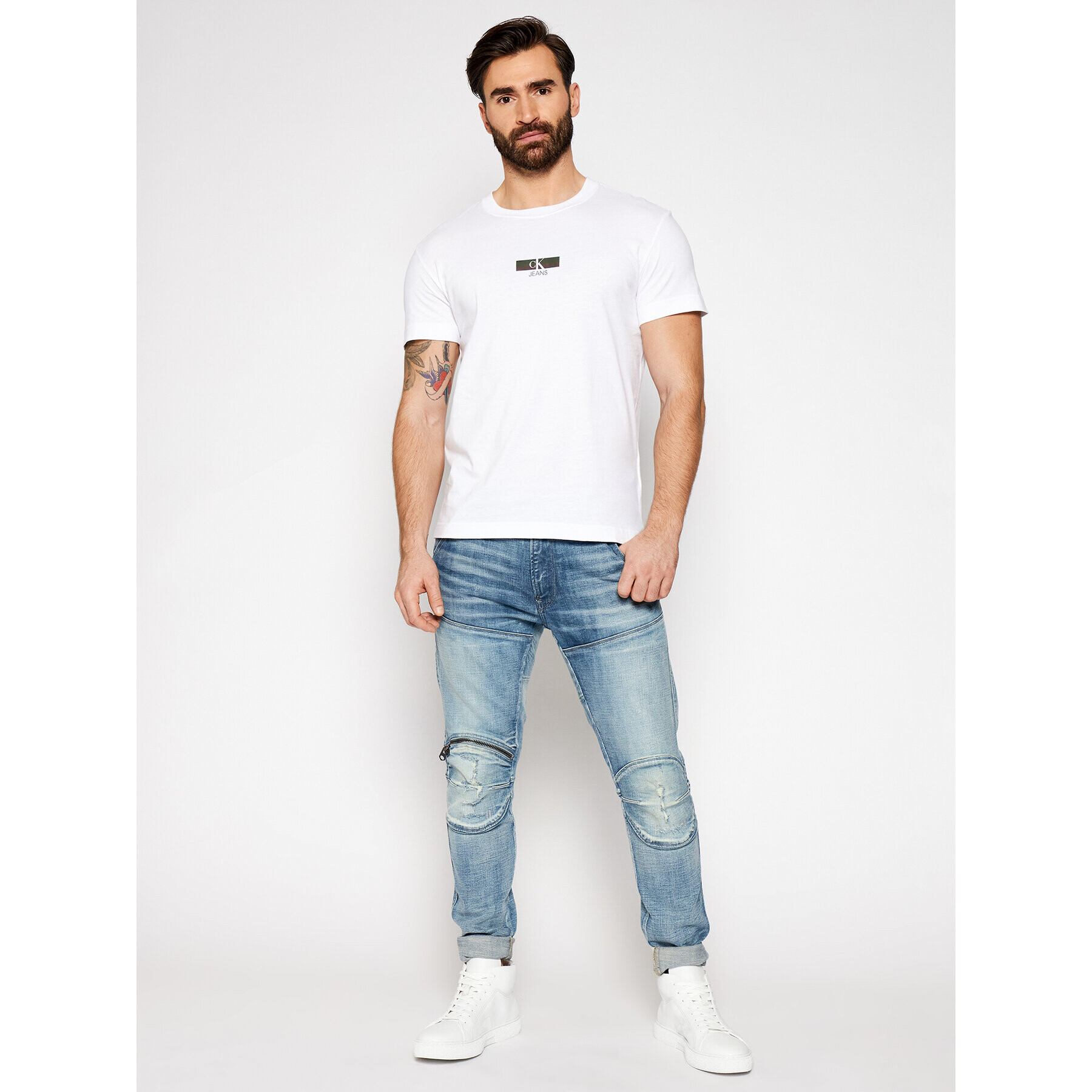 Calvin Klein Jeans T-Shirt J30J317492 Bílá Regular Fit - Pepit.cz