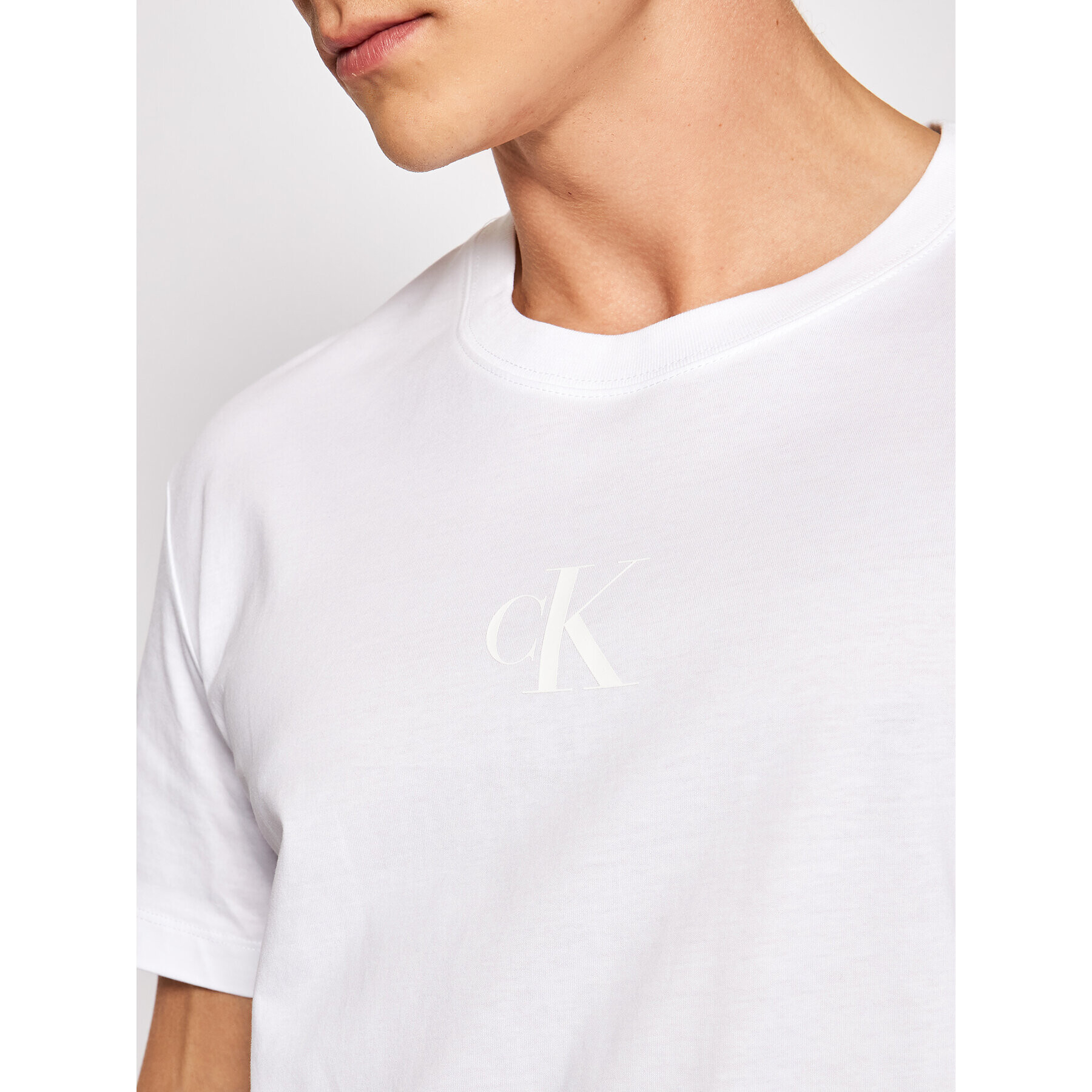 Calvin Klein Jeans T-Shirt J30J317499 Bílá Regular Fit - Pepit.cz