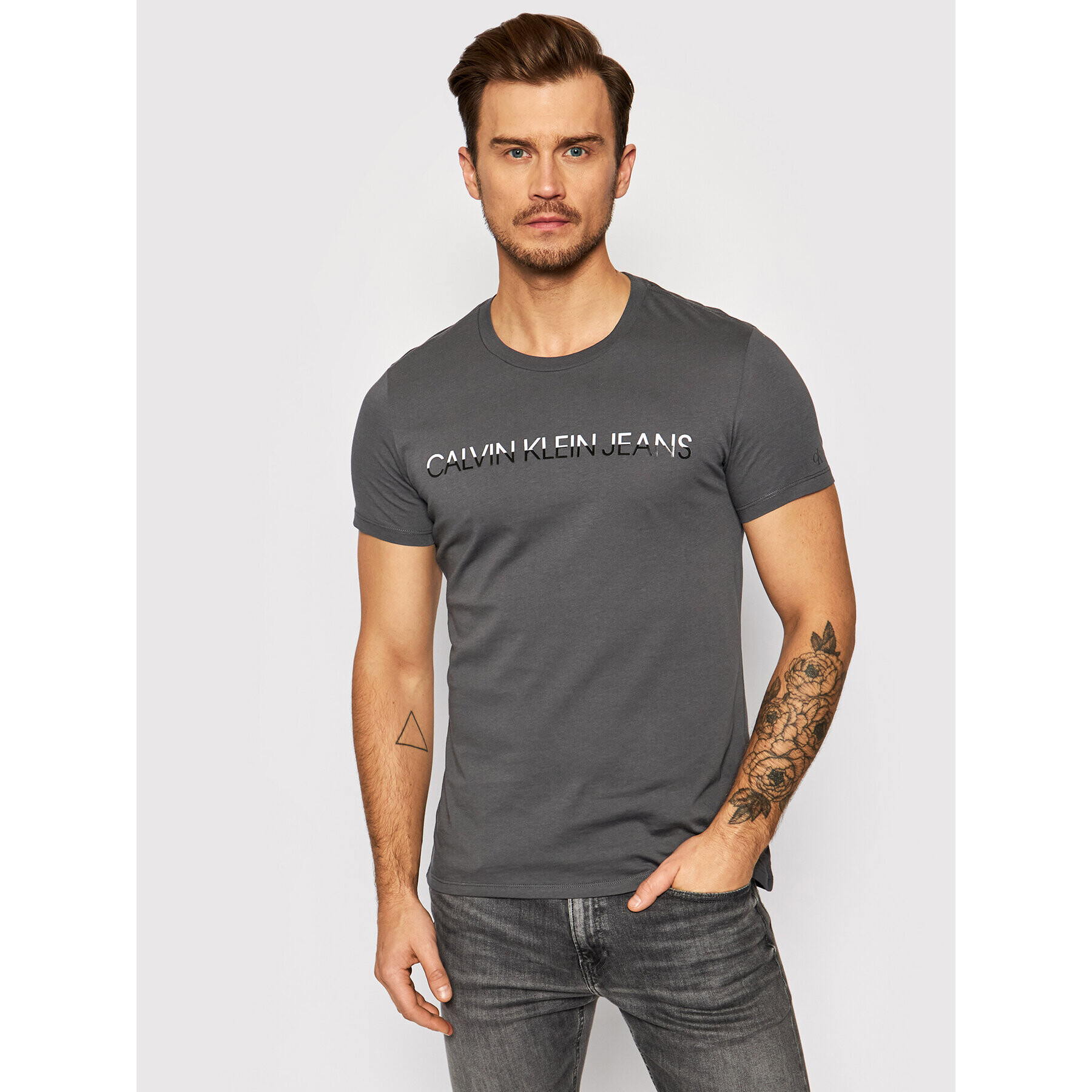 Calvin Klein Jeans T-Shirt J30J318203 Šedá Regular Fit - Pepit.cz