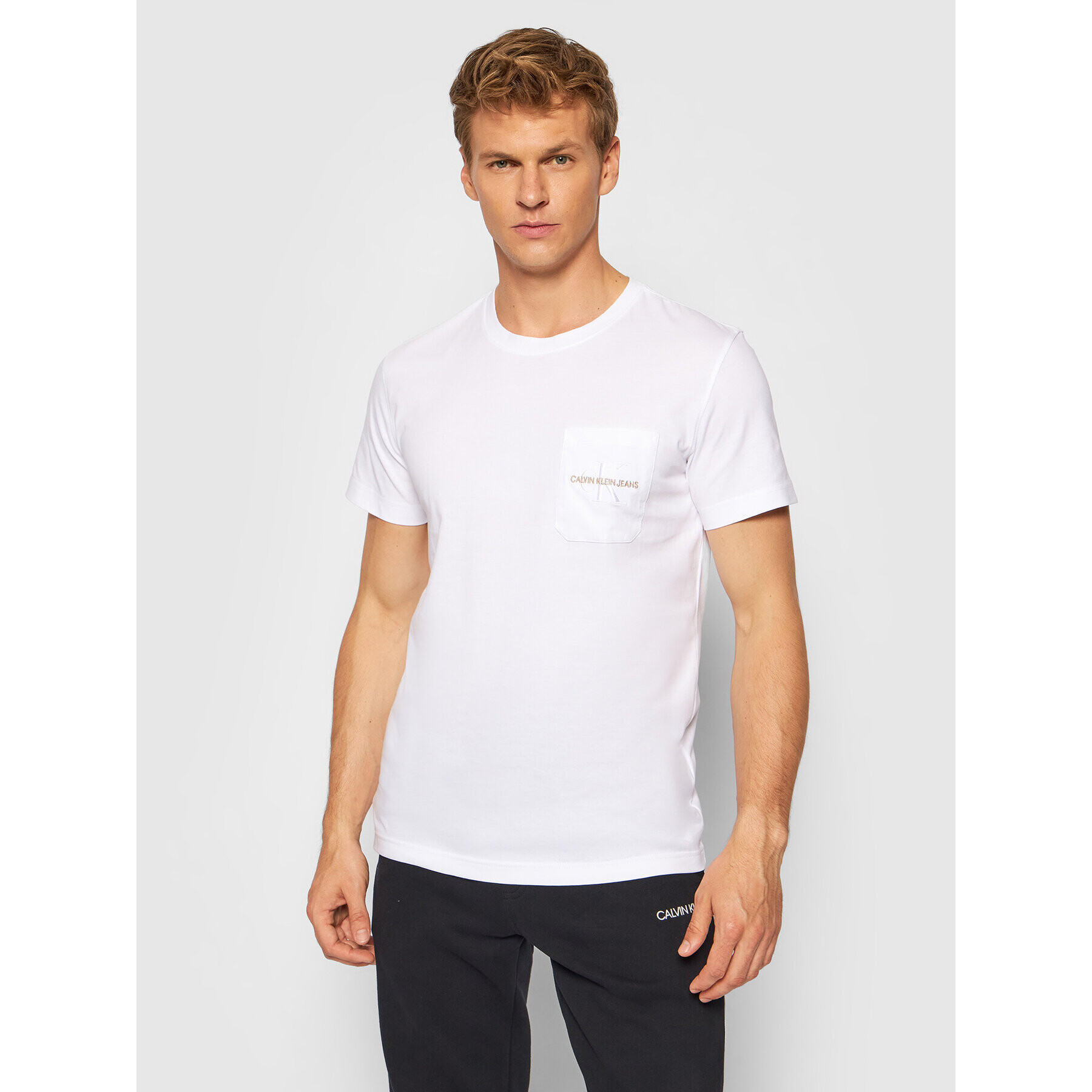 Calvin Klein Jeans T-Shirt J30J319098 Bílá Regular Fit - Pepit.cz