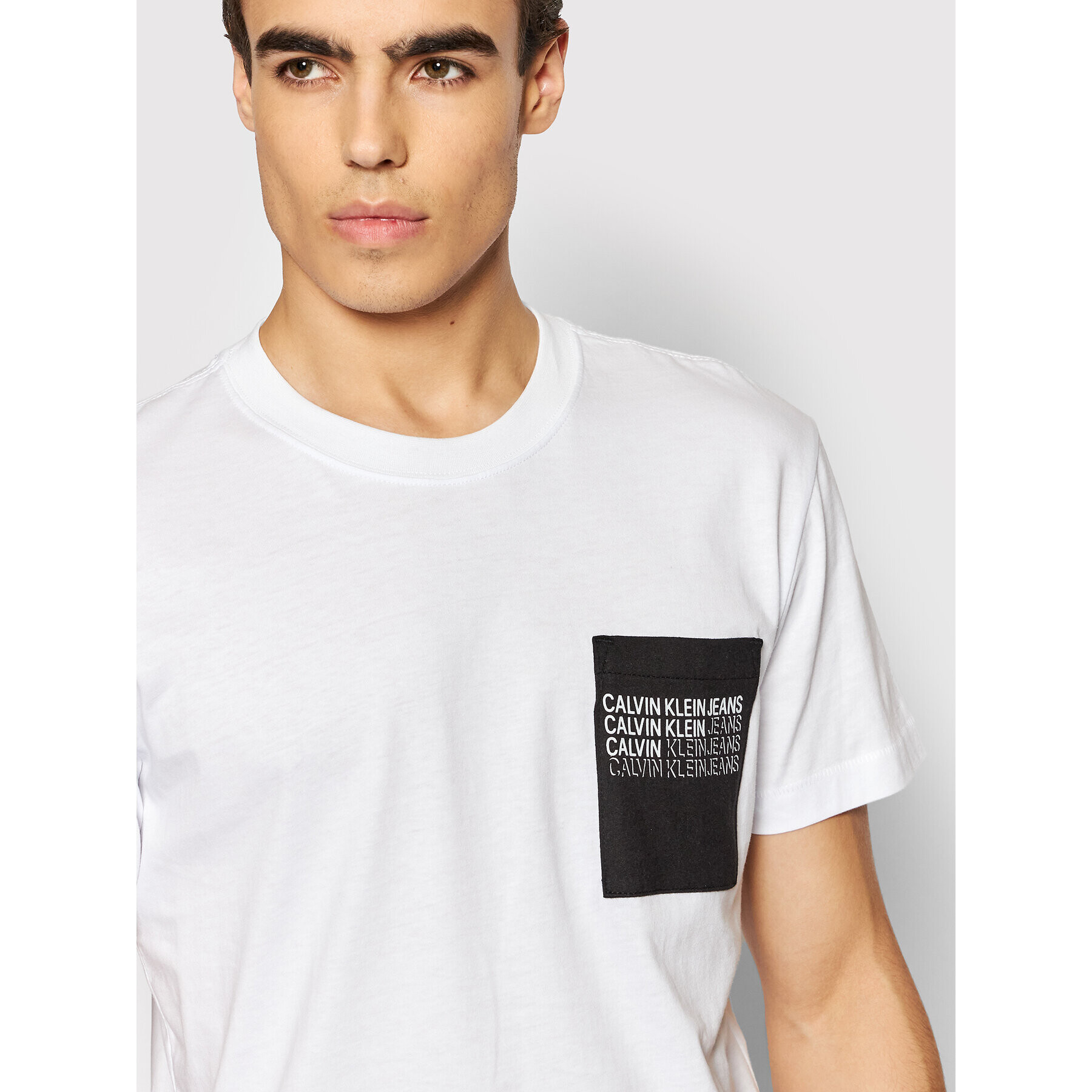 Calvin Klein Jeans T-Shirt J30J319293 Bílá Regular Fit - Pepit.cz