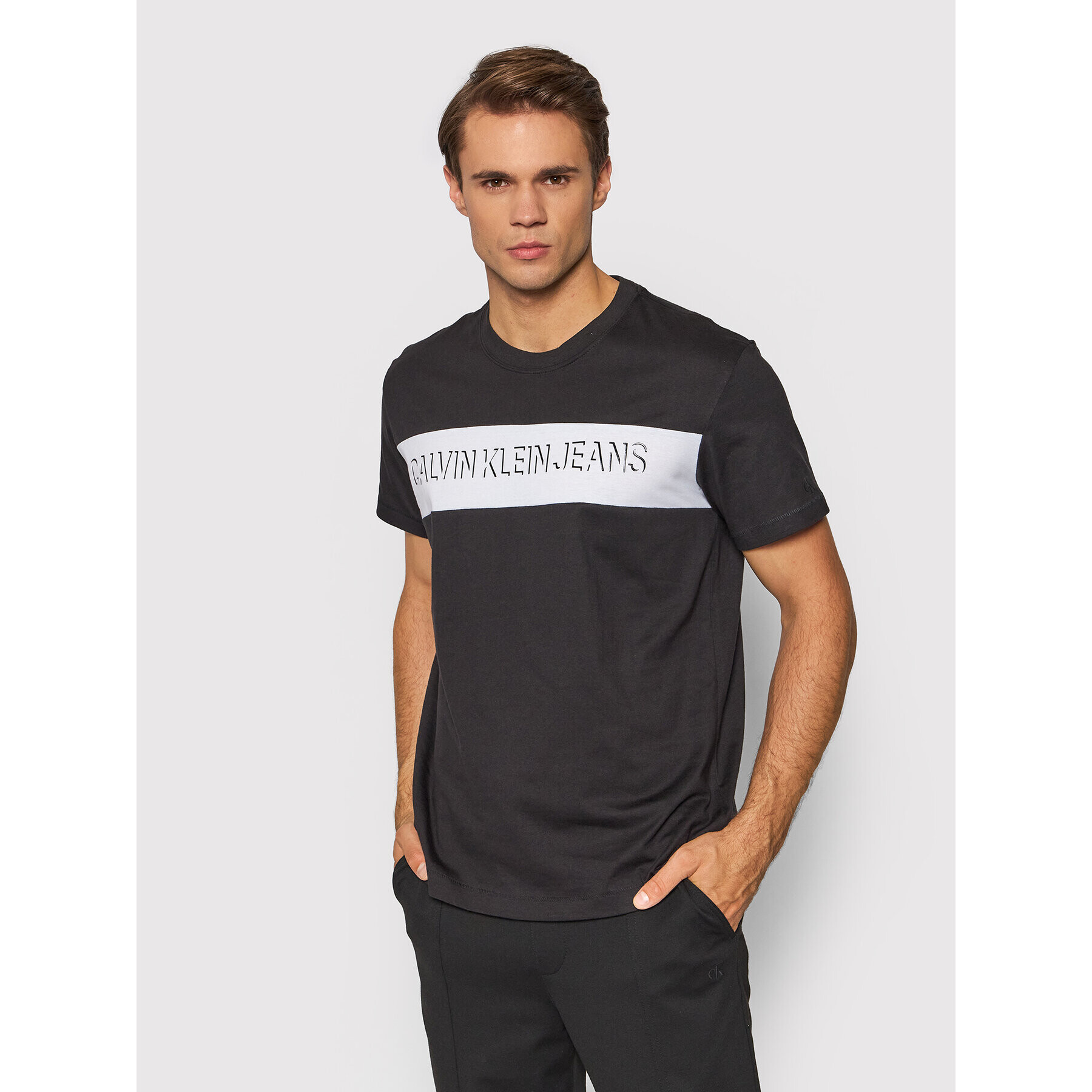 Calvin Klein Jeans T-Shirt J30J319296 Černá Regular Fit - Pepit.cz