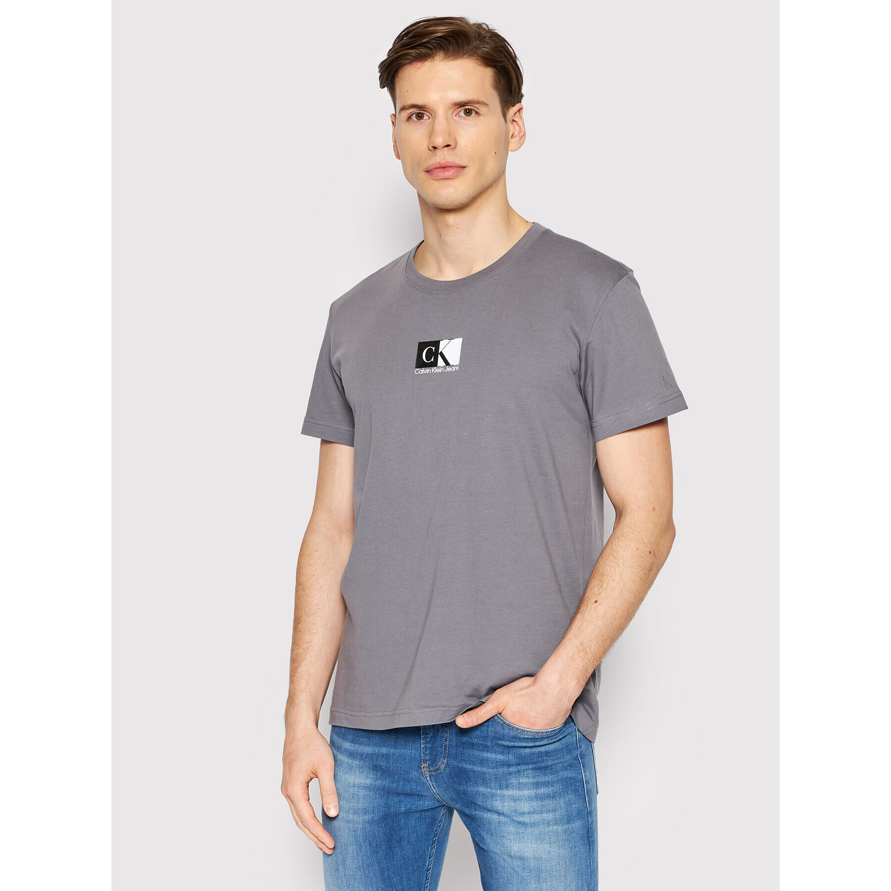 Calvin Klein Jeans T-Shirt J30J319712 Šedá Regular Fit - Pepit.cz