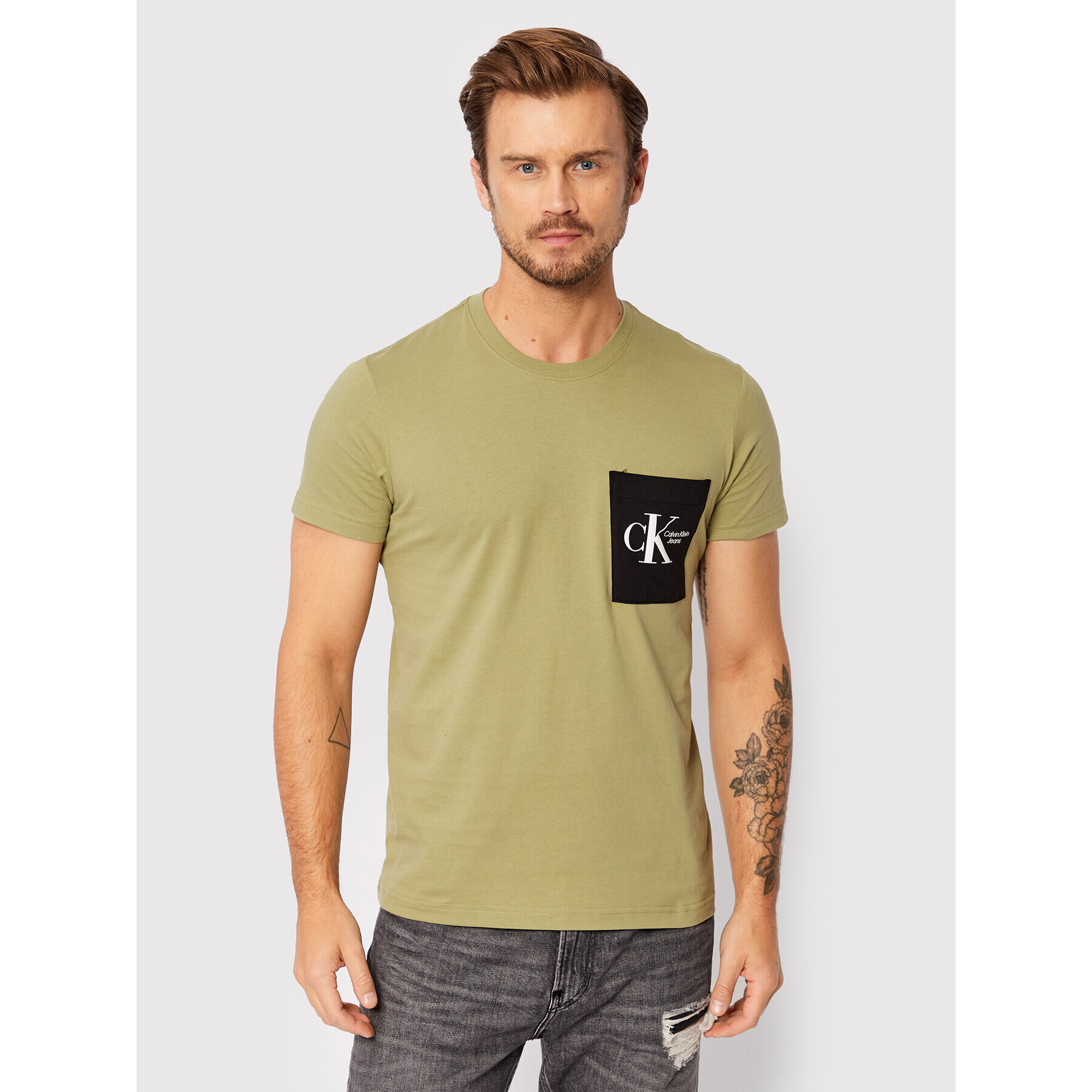 Calvin Klein Jeans T-Shirt J30J320192 Zelená Regular Fit - Pepit.cz