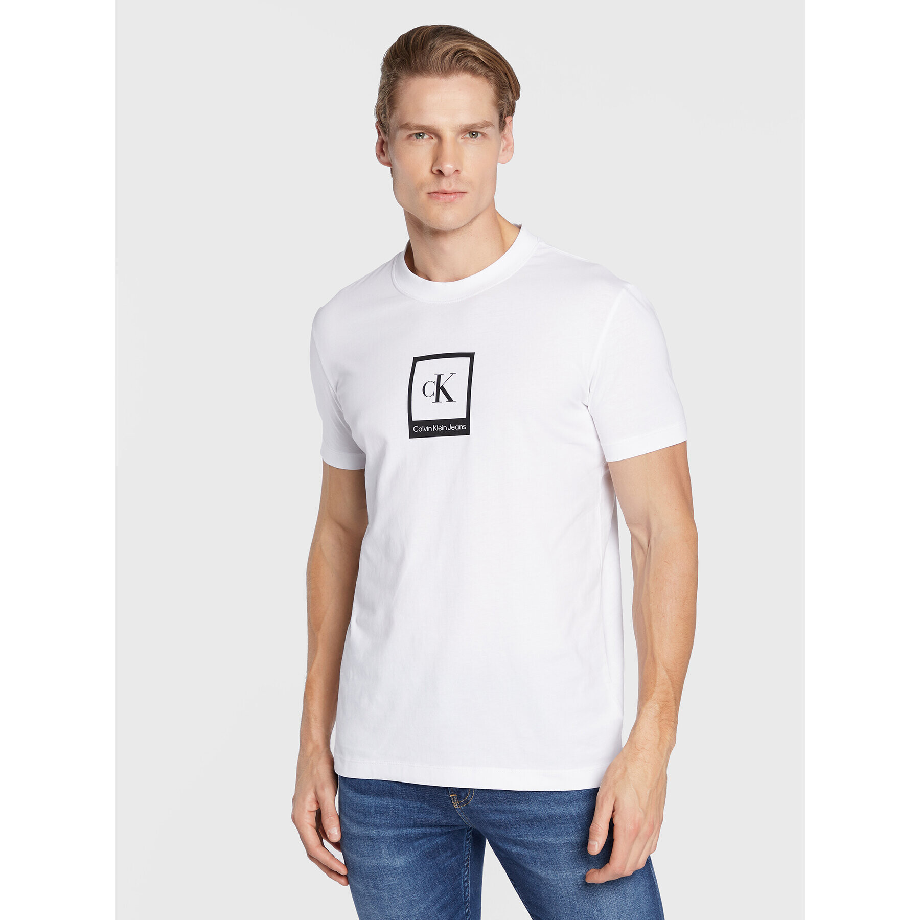 Calvin Klein Jeans T-Shirt J30J321776 Bílá Regular Fit - Pepit.cz