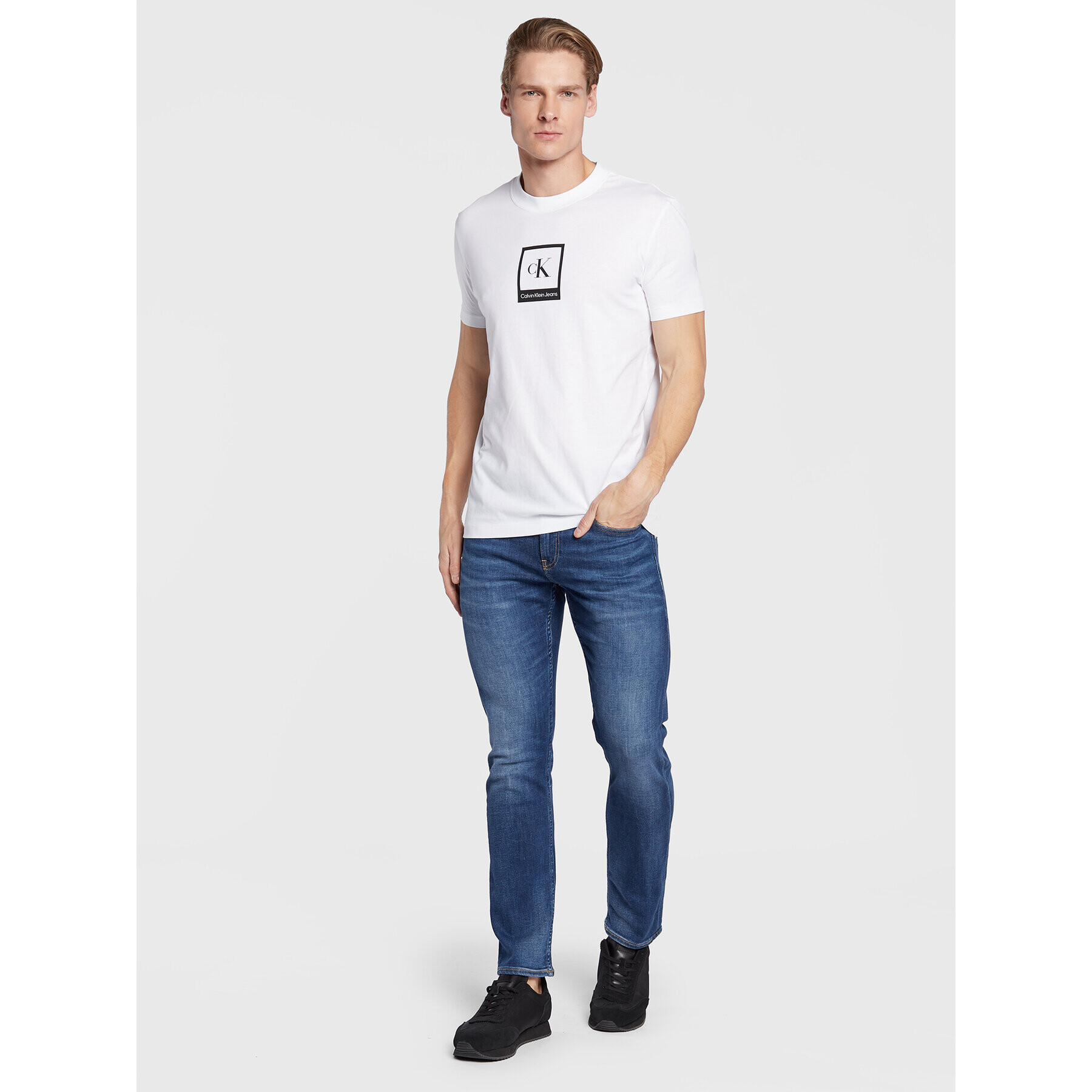 Calvin Klein Jeans T-Shirt J30J321776 Bílá Regular Fit - Pepit.cz