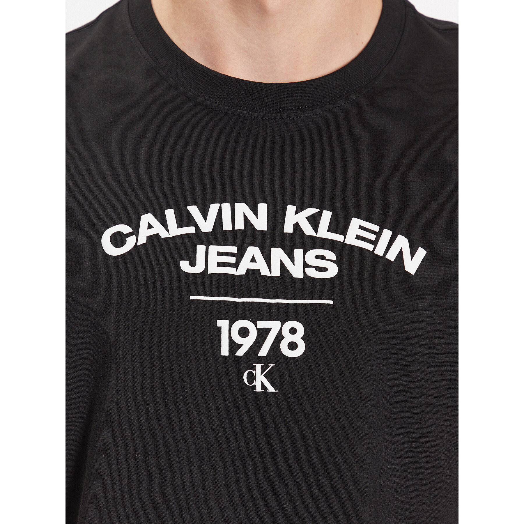 Calvin Klein Jeans T-Shirt J30J324206 Černá Regular Fit - Pepit.cz