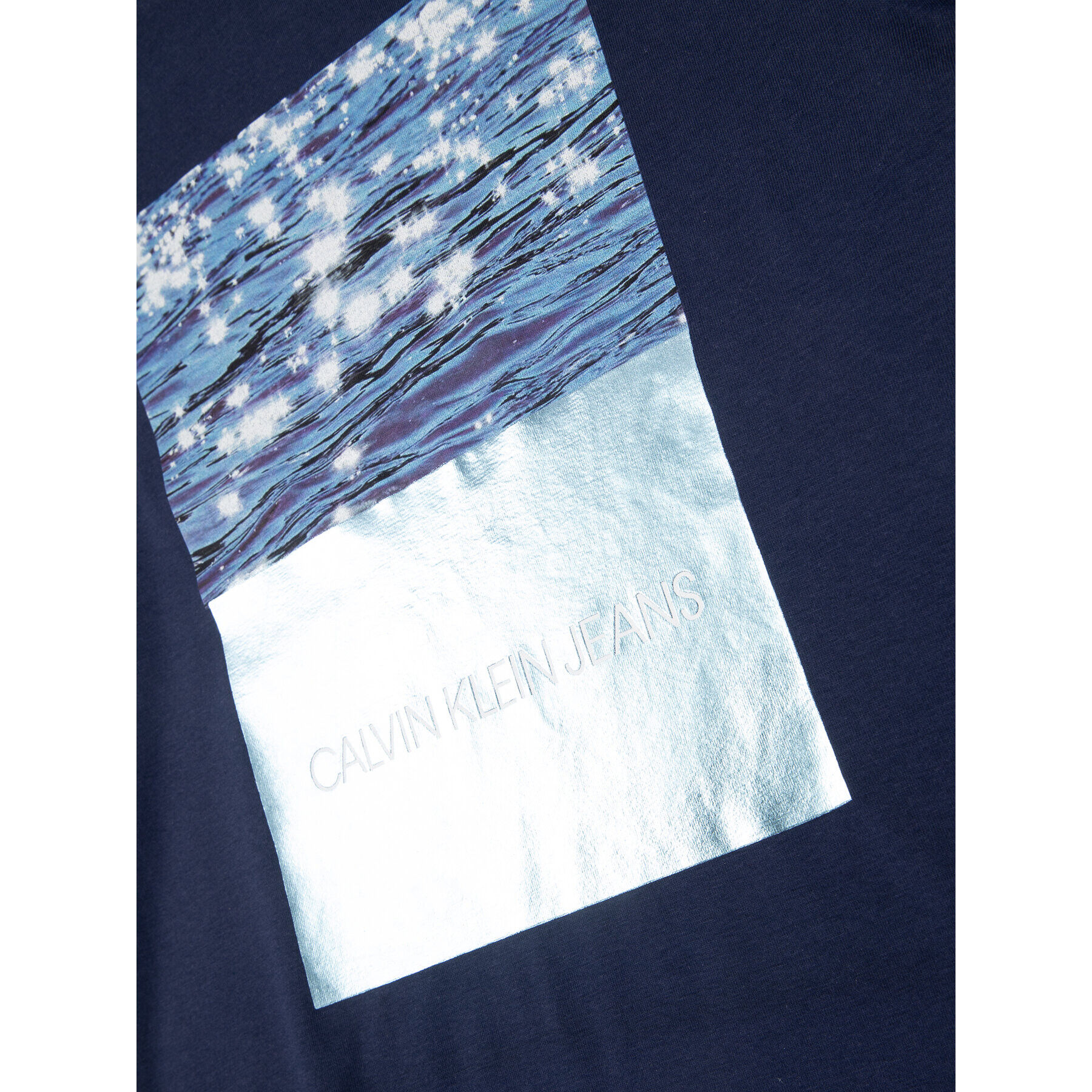 Calvin Klein Jeans T-Shirt Photo Print IG0IG00383 Tmavomodrá Regular Fit - Pepit.cz