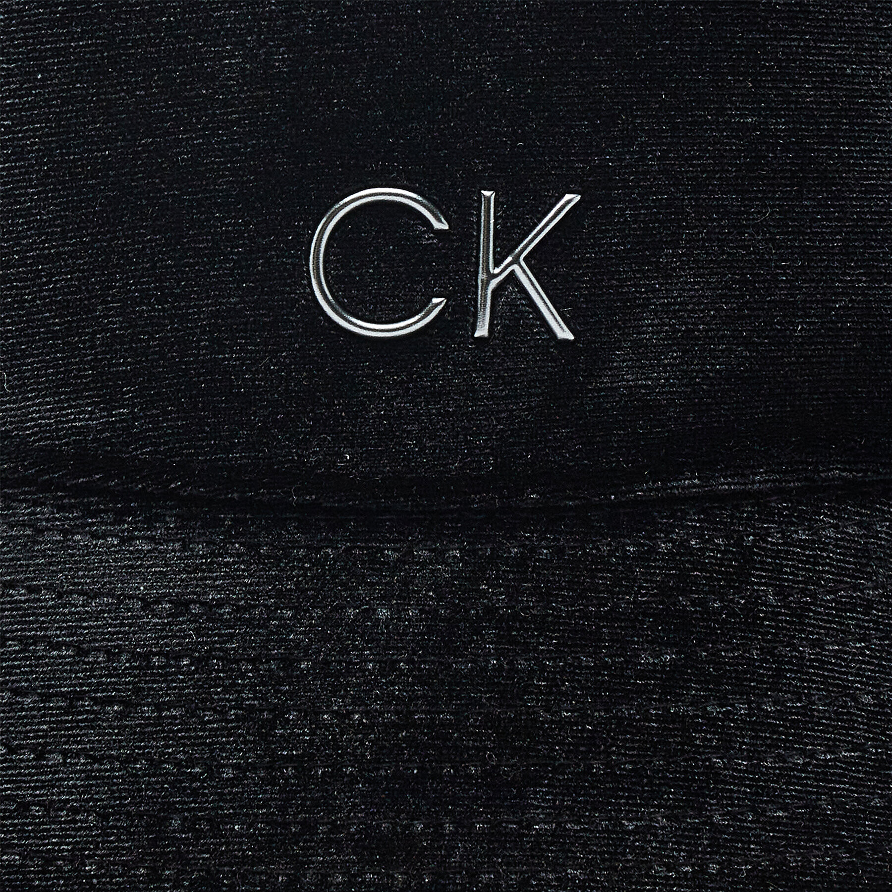 Calvin Klein Klobouk Re-Lock Velvet K60K610216 Černá - Pepit.cz