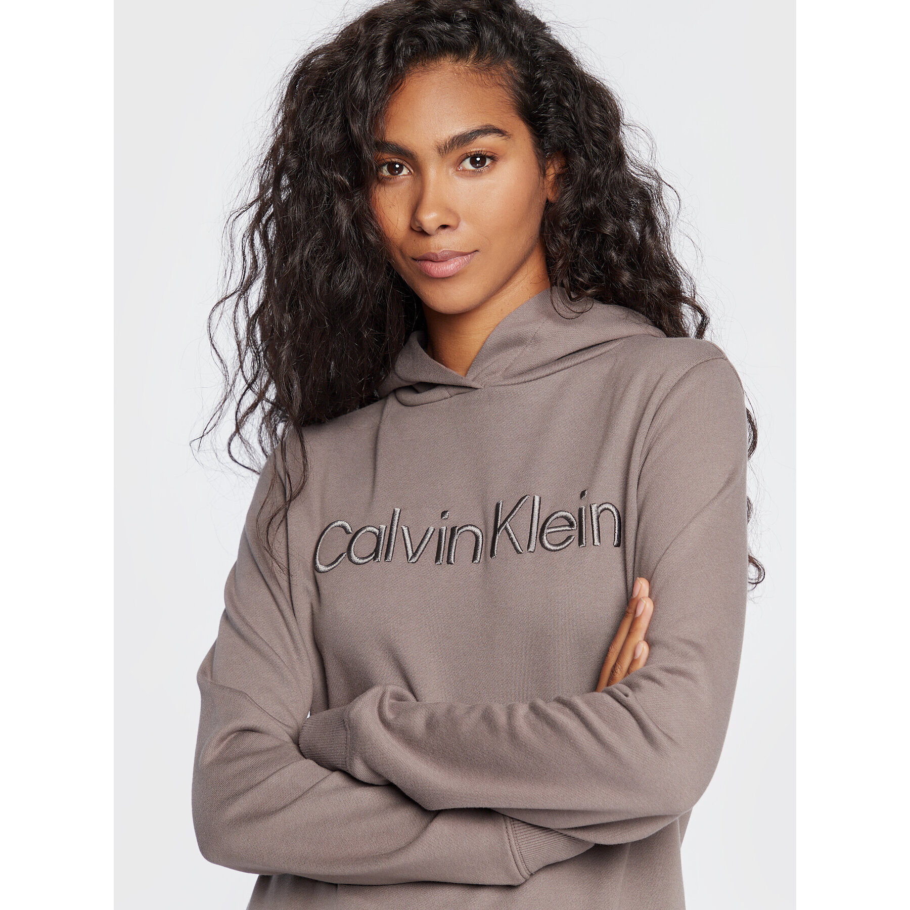 Calvin Klein Mikina Embroidered Logo K20K205414 Hnědá Regular Fit - Pepit.cz