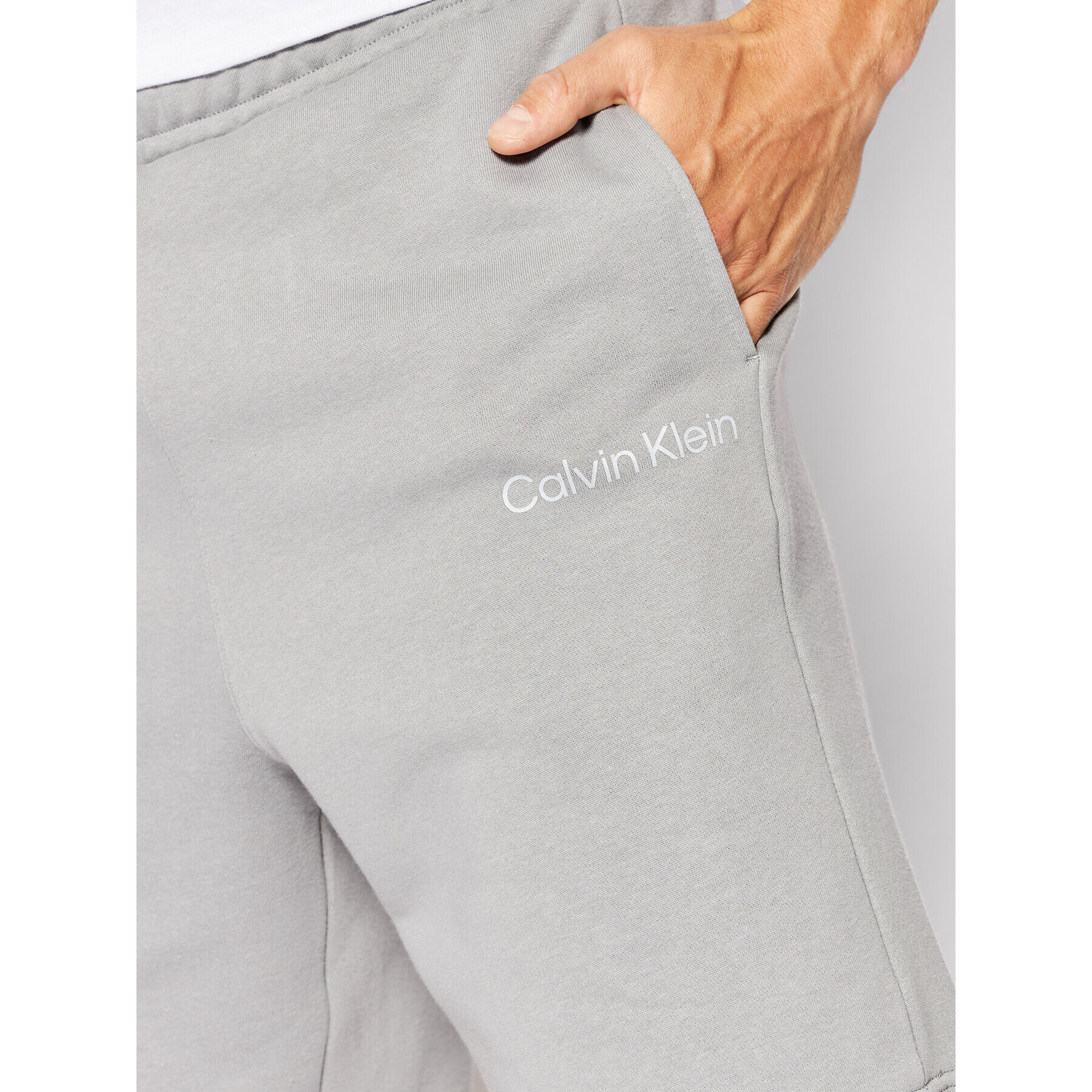 Calvin Klein Performance Sportovní kraťasy 00GMS2S804 Šedá Regular Fit - Pepit.cz