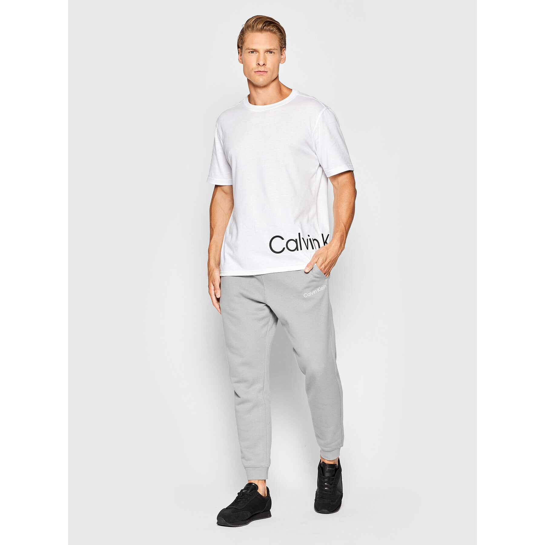 Calvin Klein Performance T-Shirt 00GMS2K111 Bílá Regular Fit - Pepit.cz