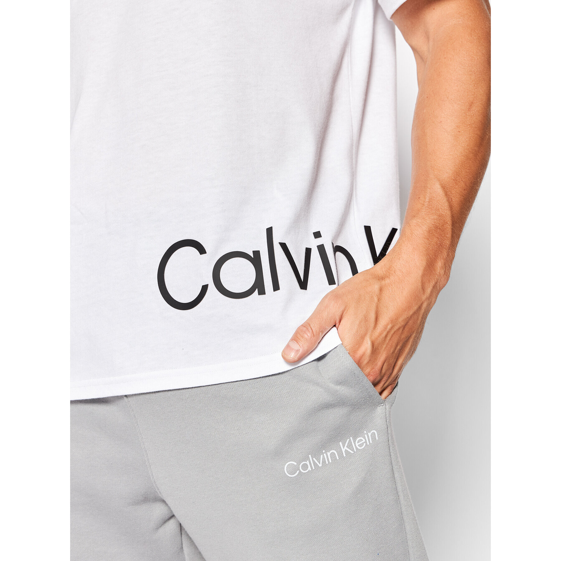 Calvin Klein Performance T-Shirt 00GMS2K111 Bílá Regular Fit - Pepit.cz