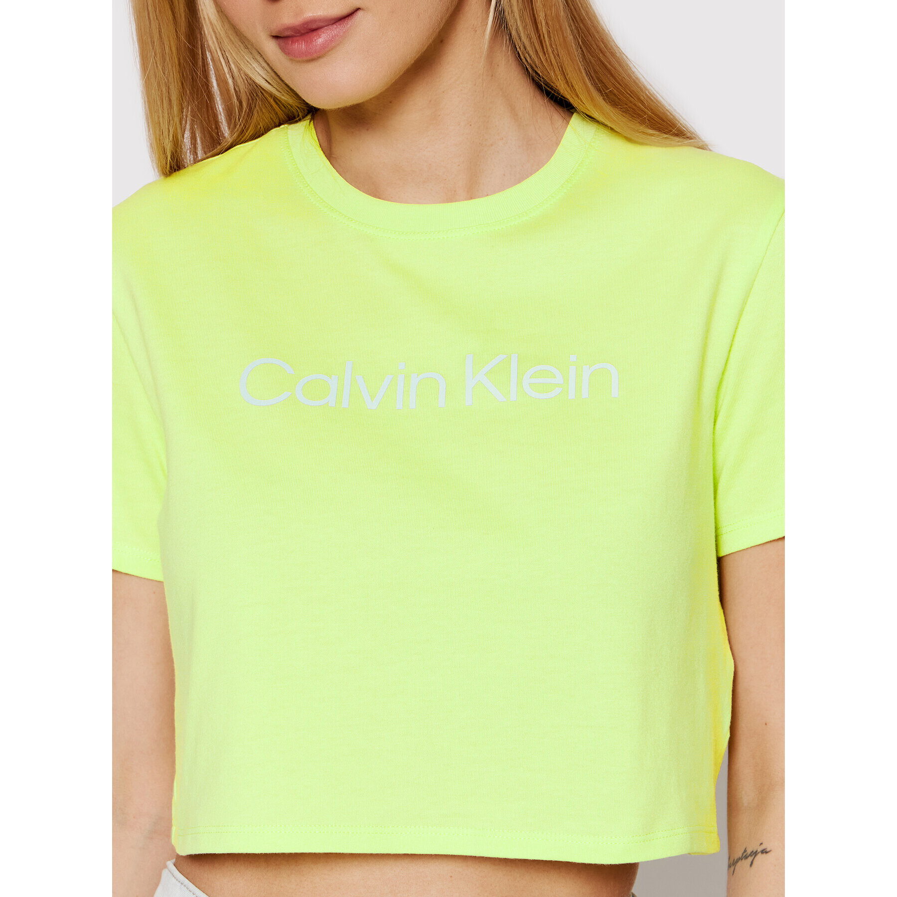 Calvin Klein Performance T-Shirt 00GWS2K187 Zelená Cropped Fit - Pepit.cz