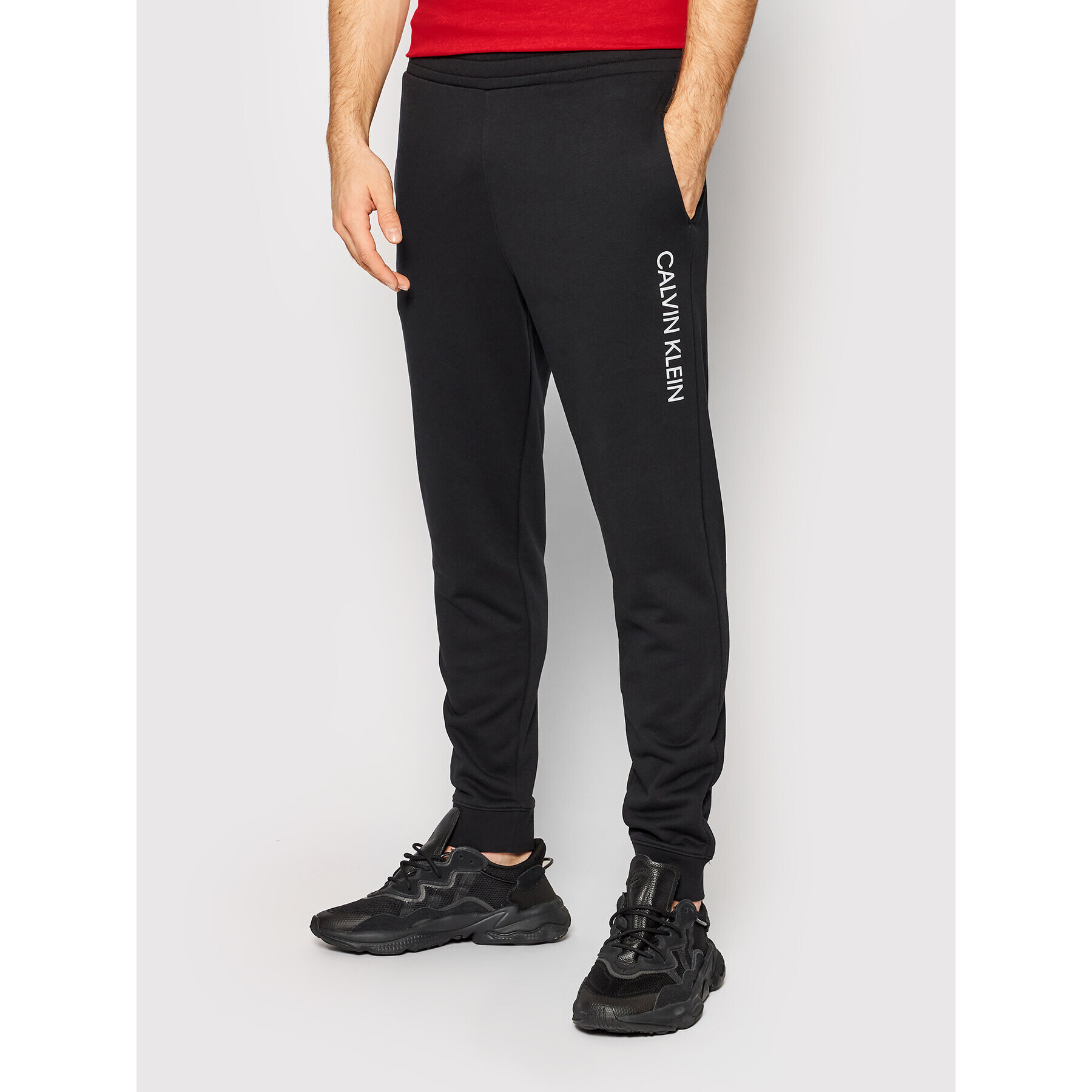 Calvin Klein Performance Teplákové kalhoty 00GMF1P606 Černá Regular Fit - Pepit.cz