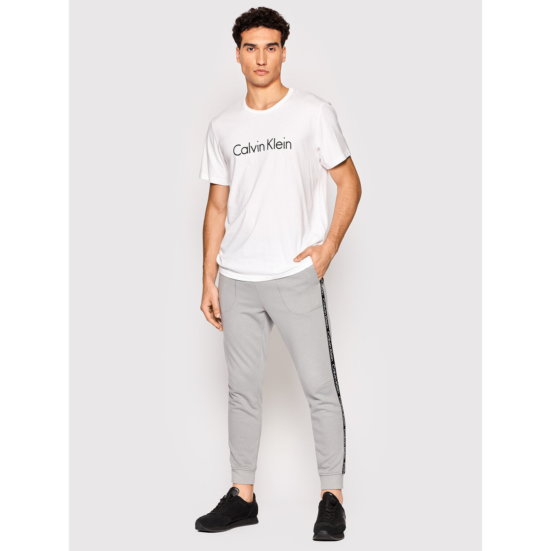 Calvin Klein Performance Teplákové kalhoty 00GMS2P600 Šedá Regular Fit - Pepit.cz