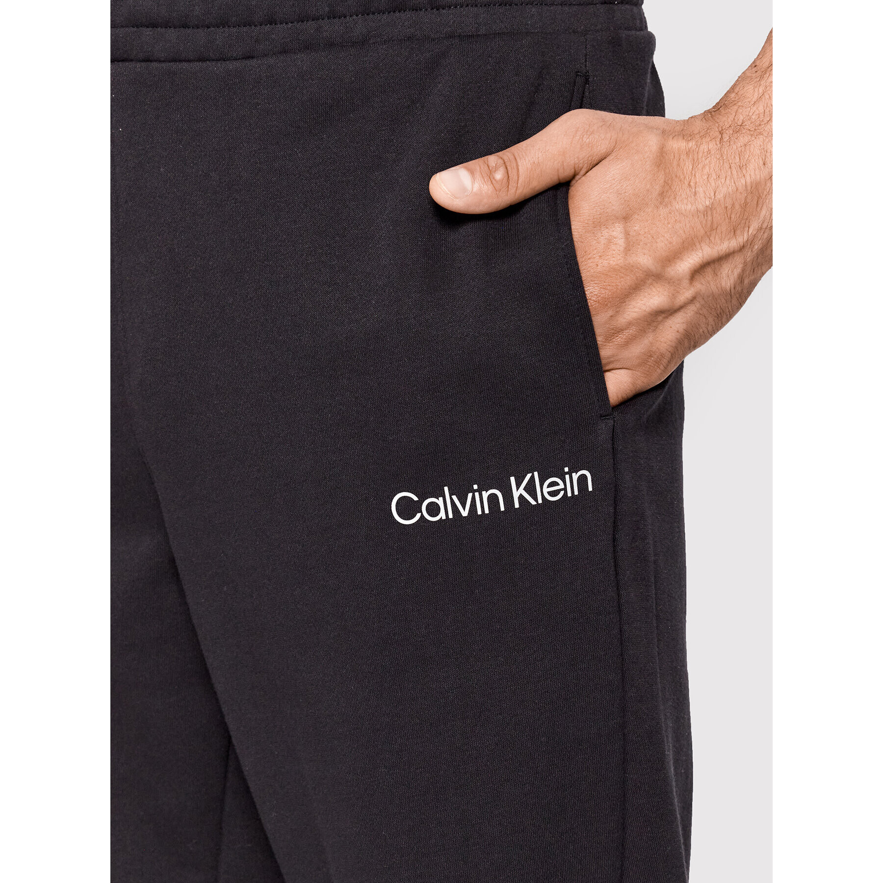 Calvin Klein Performance Teplákové kalhoty 00GMS2P606 Černá Regular Fit - Pepit.cz