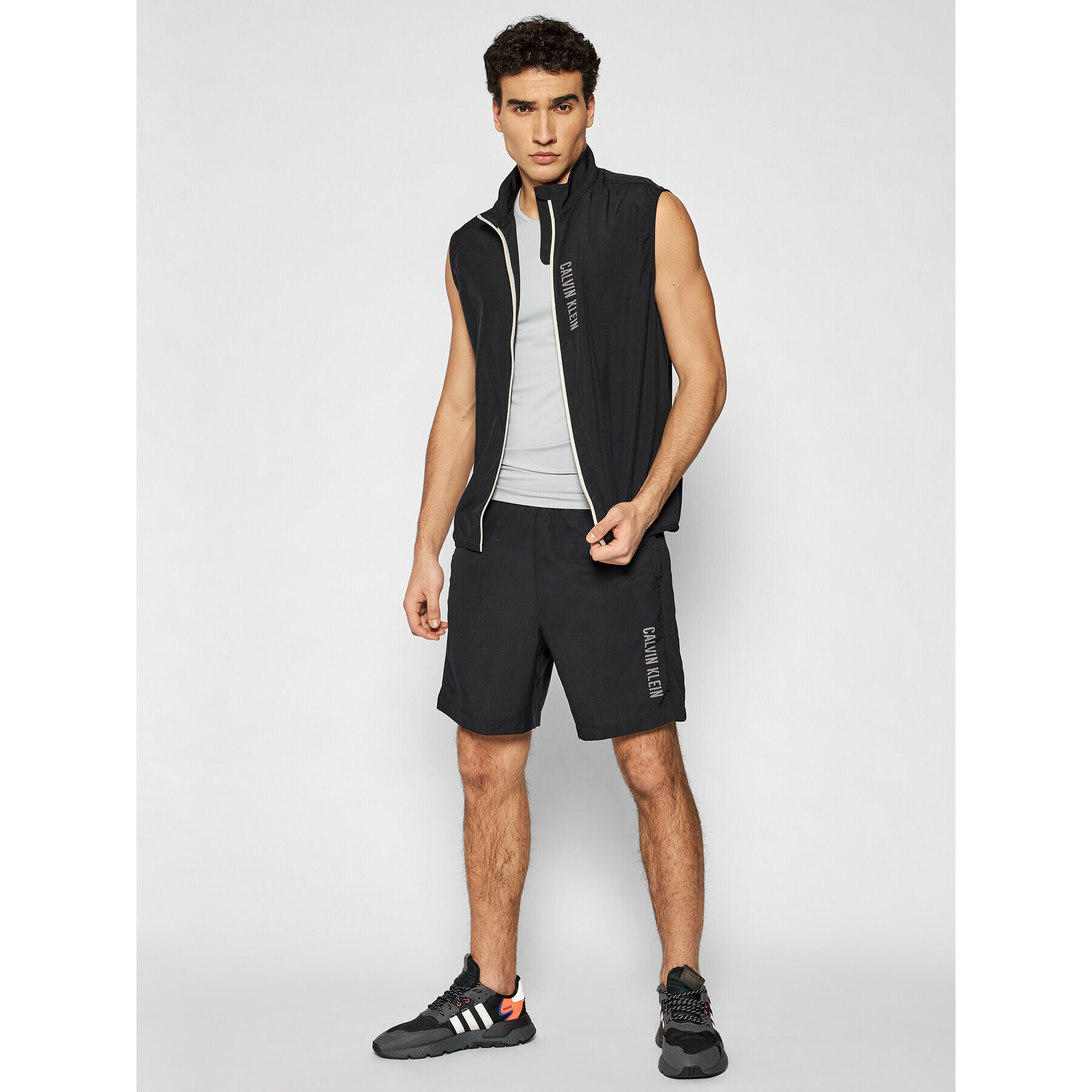 Calvin Klein Performance Vesta Woven Vest 00GMS1O672 Černá Regular Fit - Pepit.cz