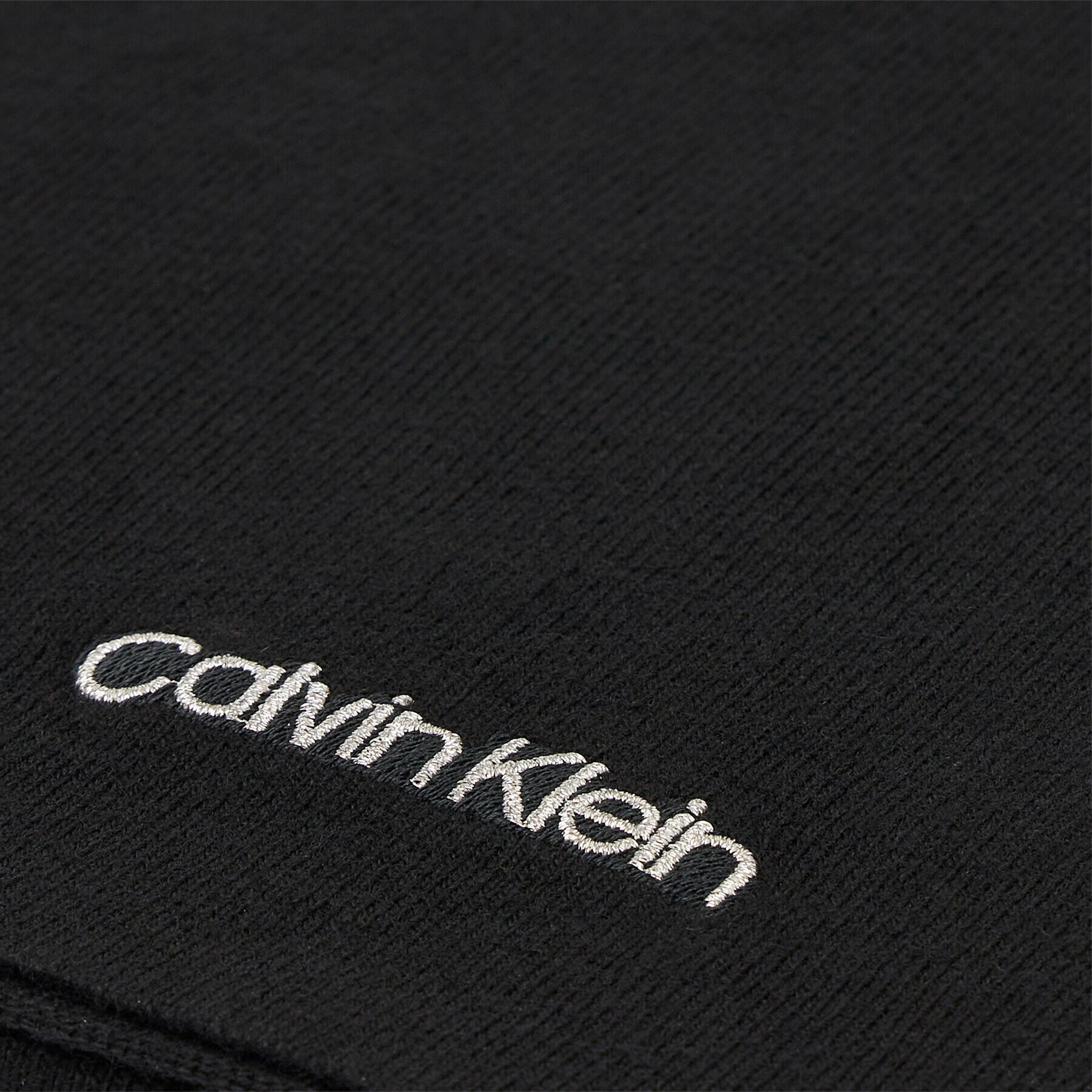 Calvin Klein Šál Essential Knit Scarf 30X180 K60K608485 Černá - Pepit.cz