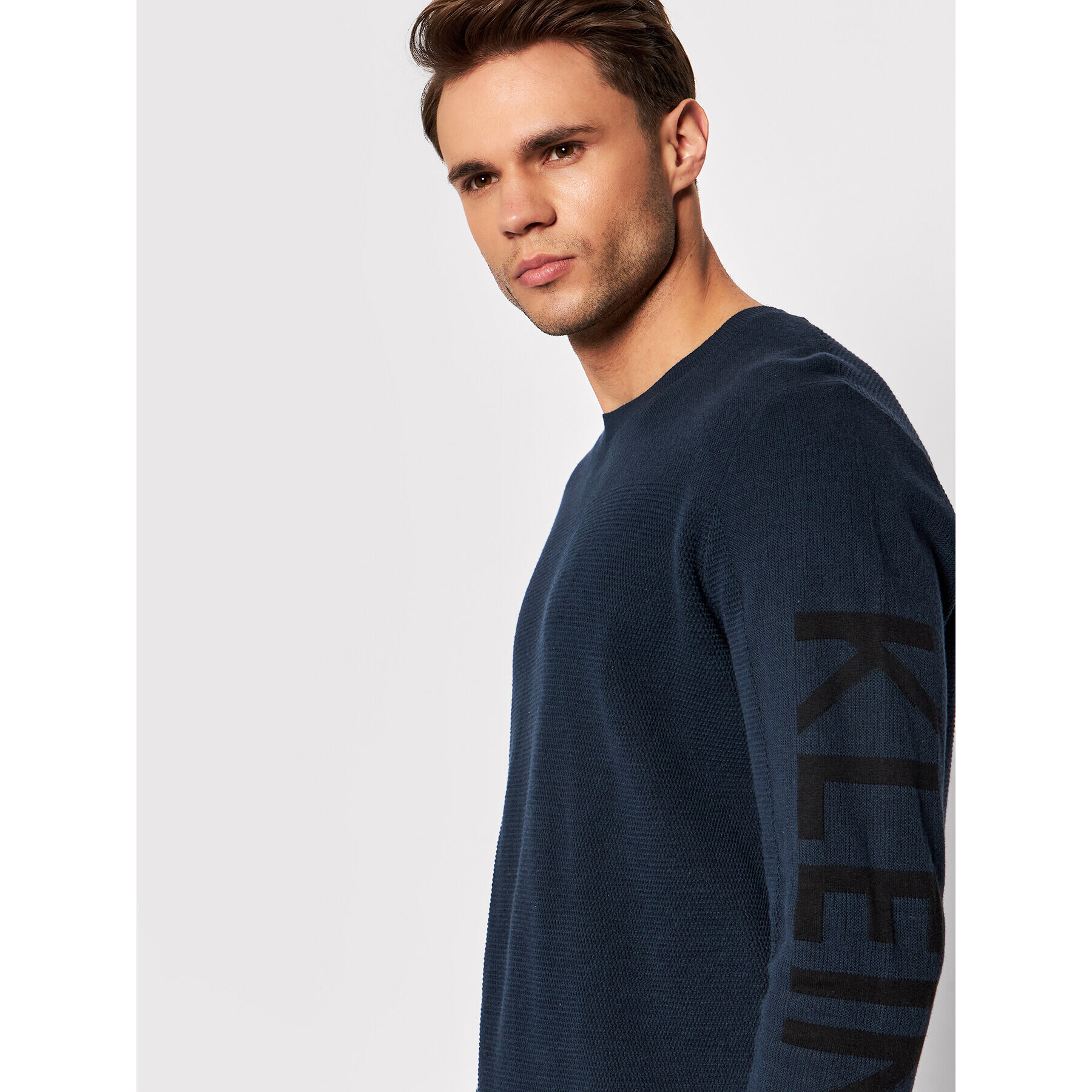 Calvin Klein Svetr Two Tone Micro Structure K10K107460 Tmavomodrá Regular Fit - Pepit.cz