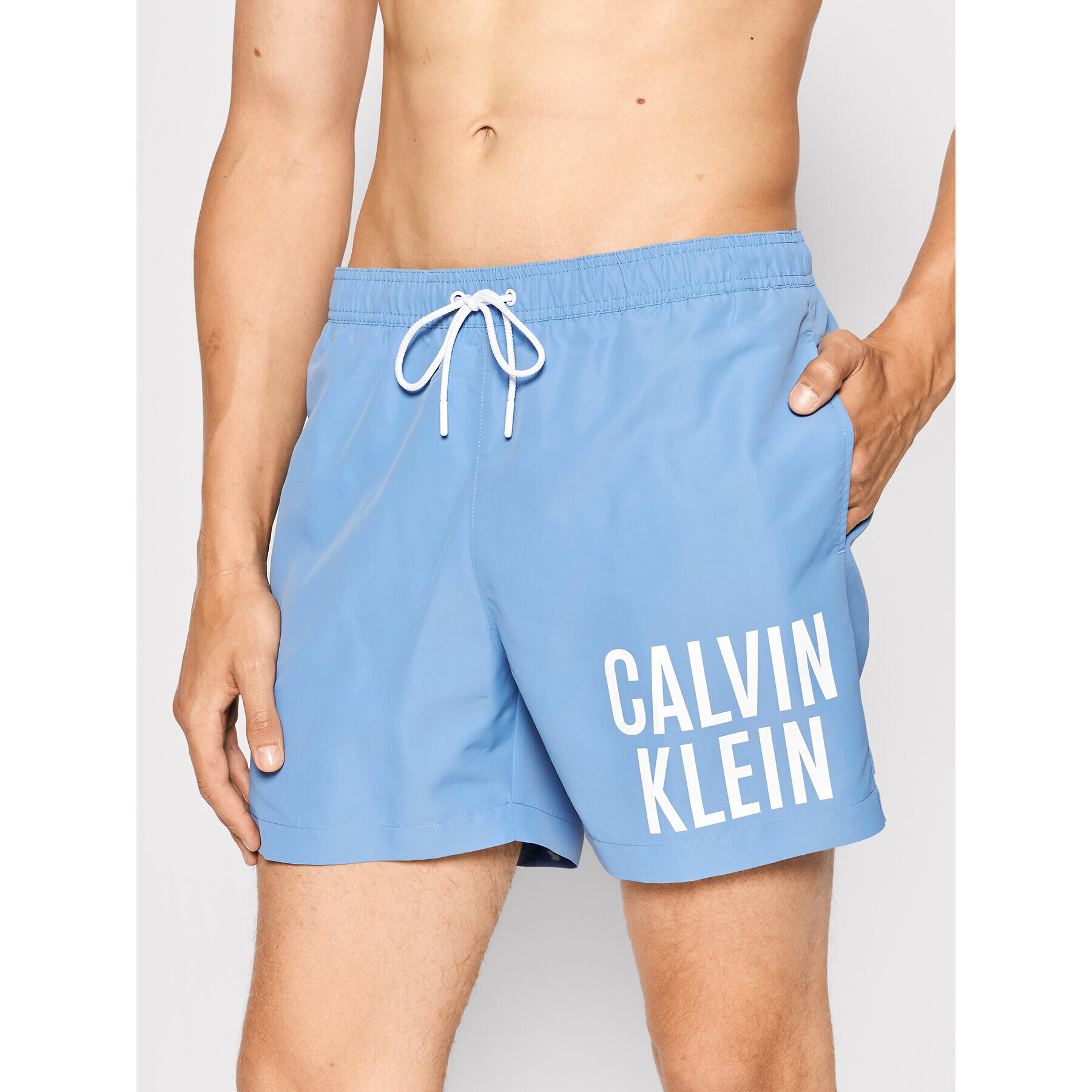 Calvin Klein Swimwear Plavecké šortky Medium Drawstring KM0KM00701 Modrá Regular Fit - Pepit.cz