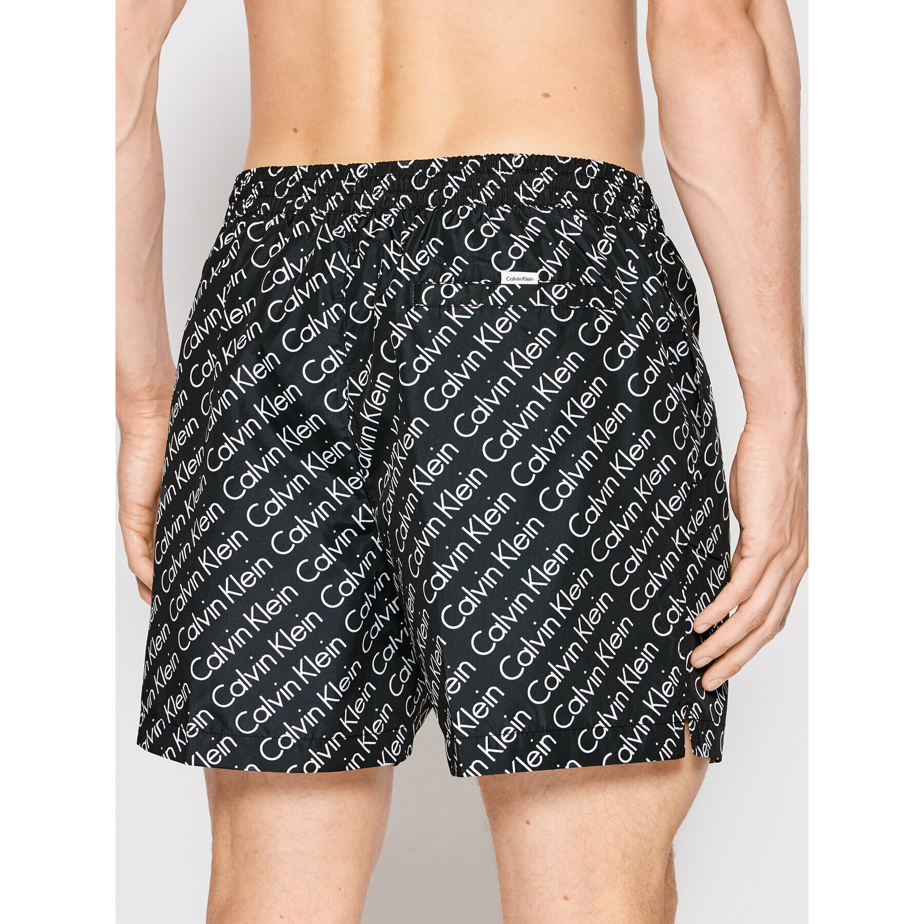 Calvin Klein Swimwear Plavecké šortky Medium Drawstring Print KM0KM00724 Černá Regular Fit - Pepit.cz