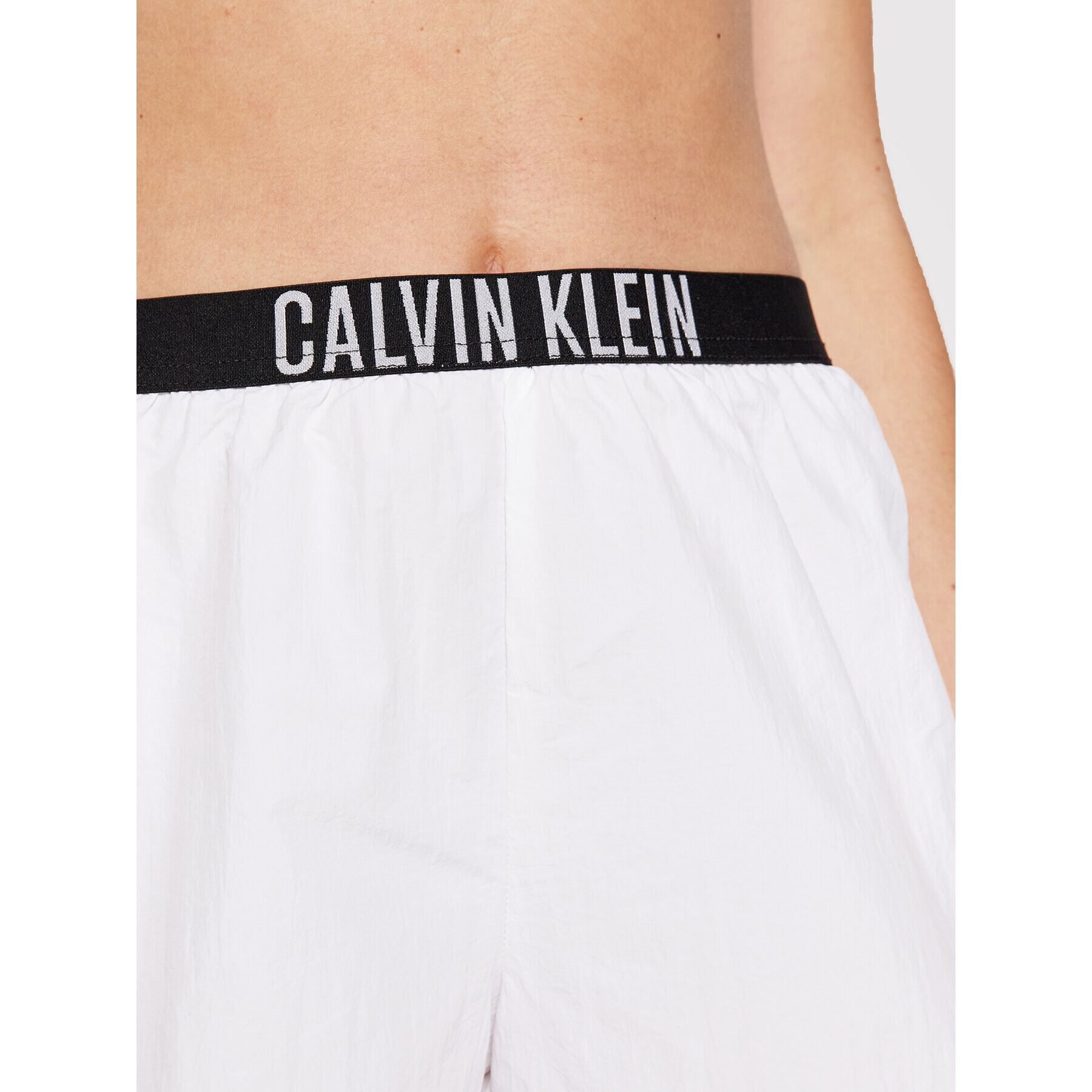 Calvin Klein Swimwear Plážové šortky KW0KW01777 Bílá Regular Fit - Pepit.cz