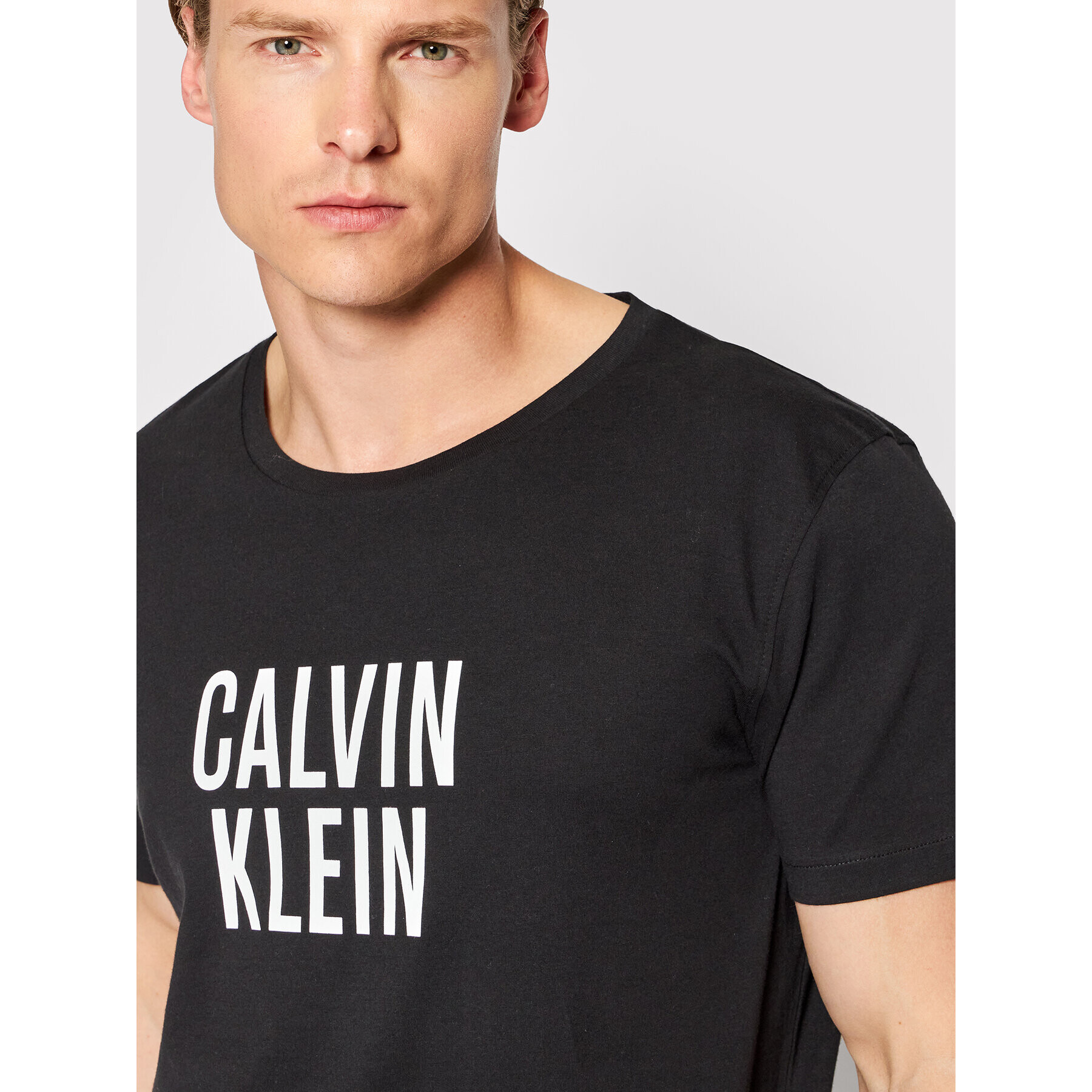 Calvin Klein Swimwear T-Shirt Crew KM0KM00750 Černá Relaxed Fit - Pepit.cz