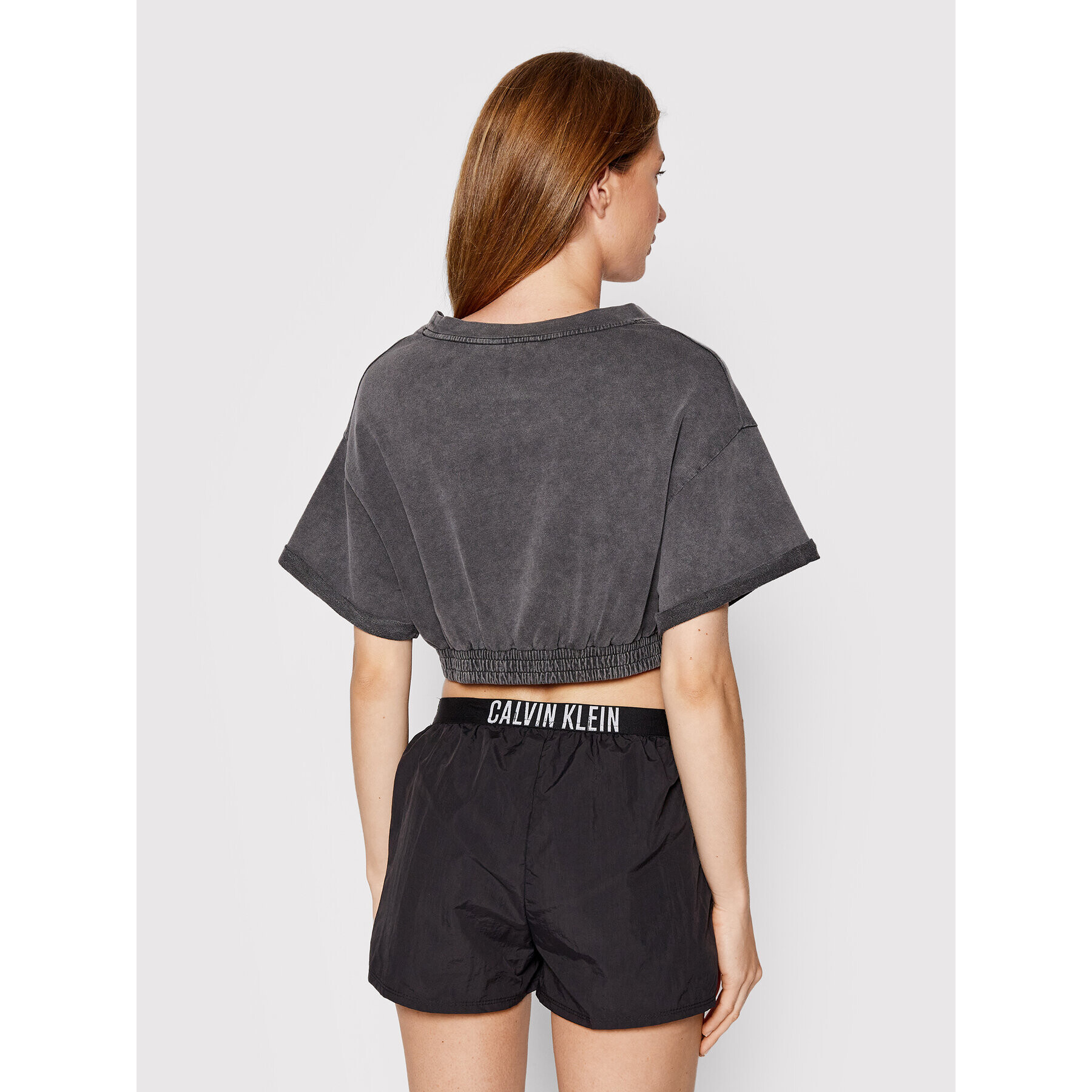 Calvin Klein Swimwear T-Shirt KW0KW01780 Šedá Cropped Fit - Pepit.cz