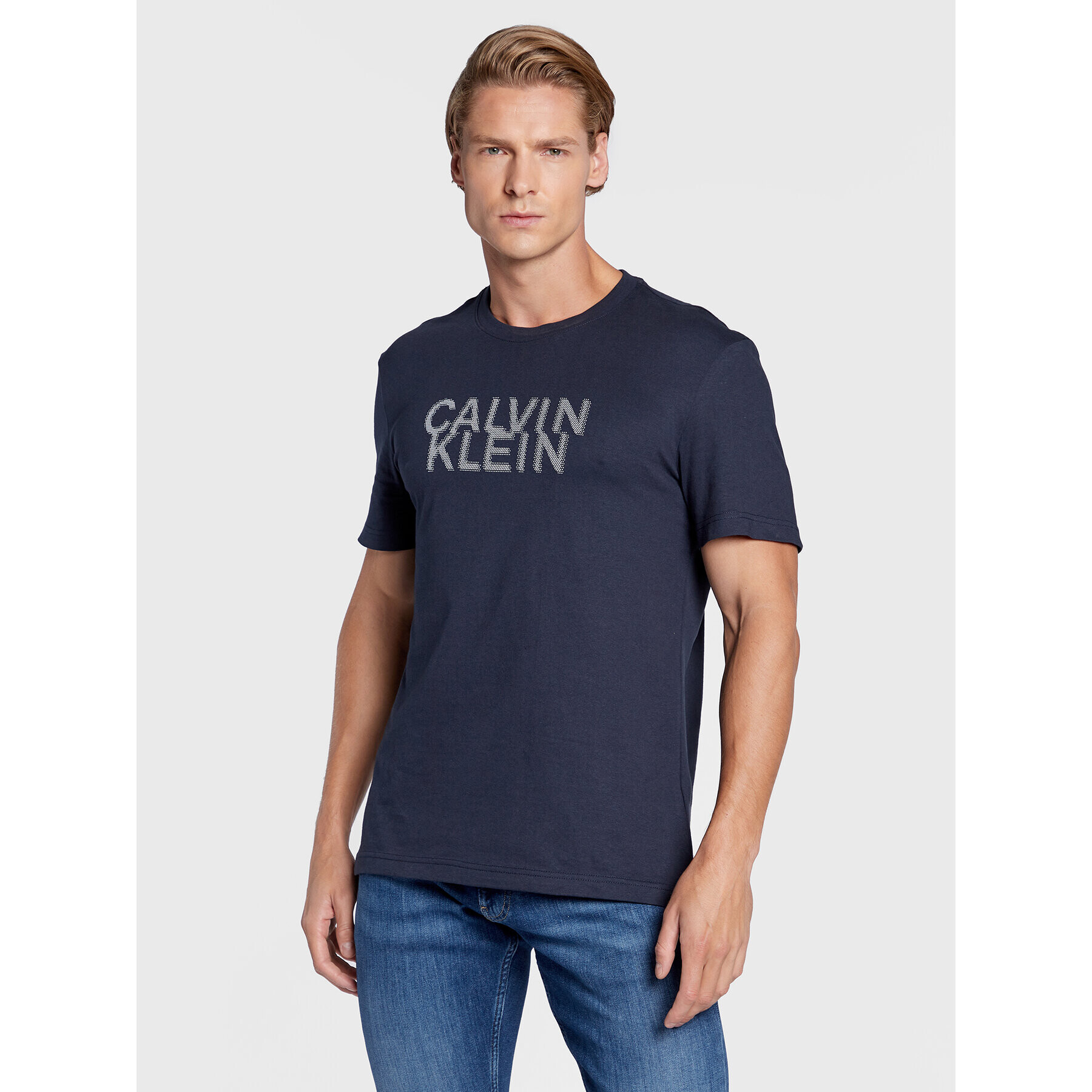 Calvin Klein T-Shirt Distorted K10K110113 Tmavomodrá Regular Fit - Pepit.cz