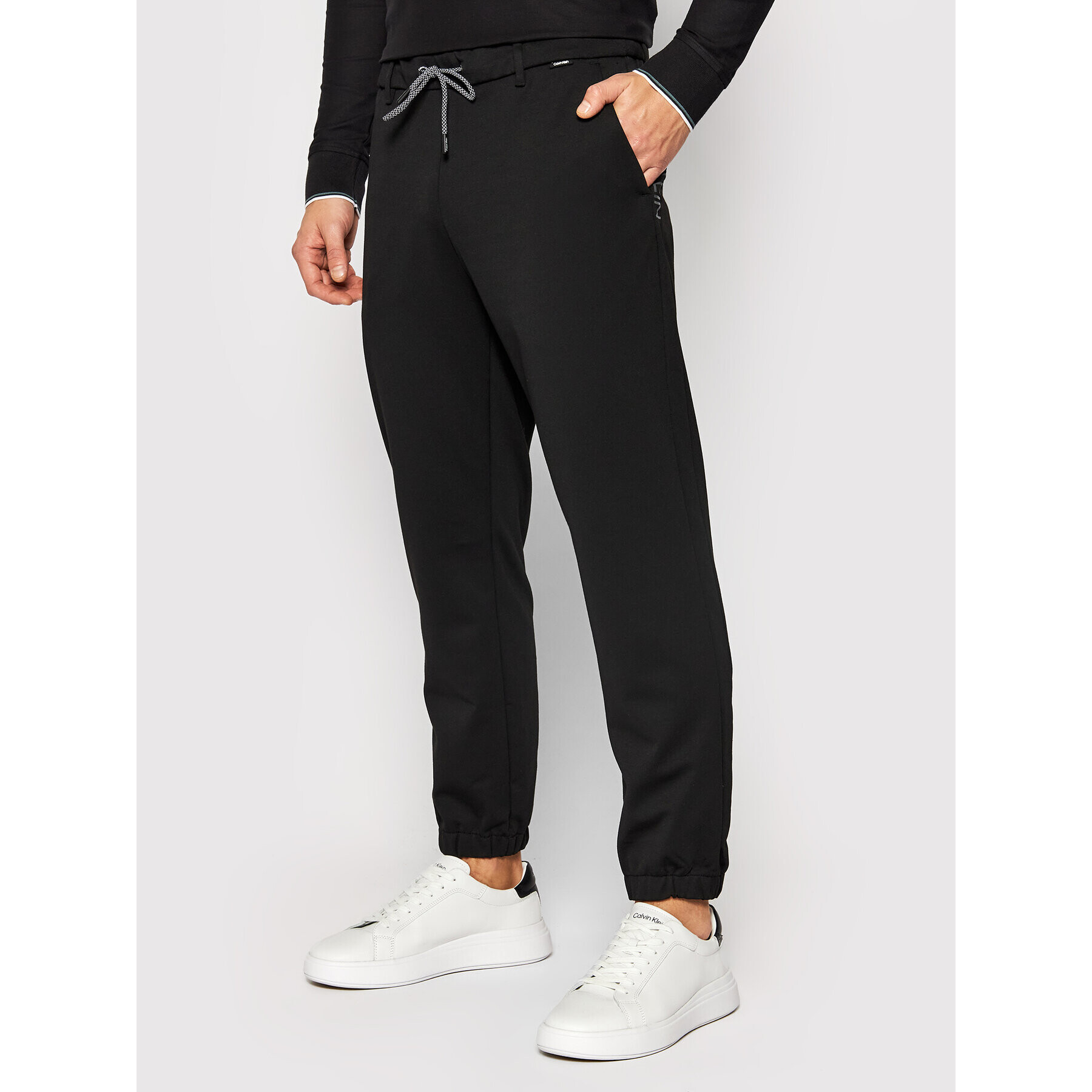 Calvin Klein Teplákové kalhoty Comfort K10K107498 Černá Regular Fit - Pepit.cz