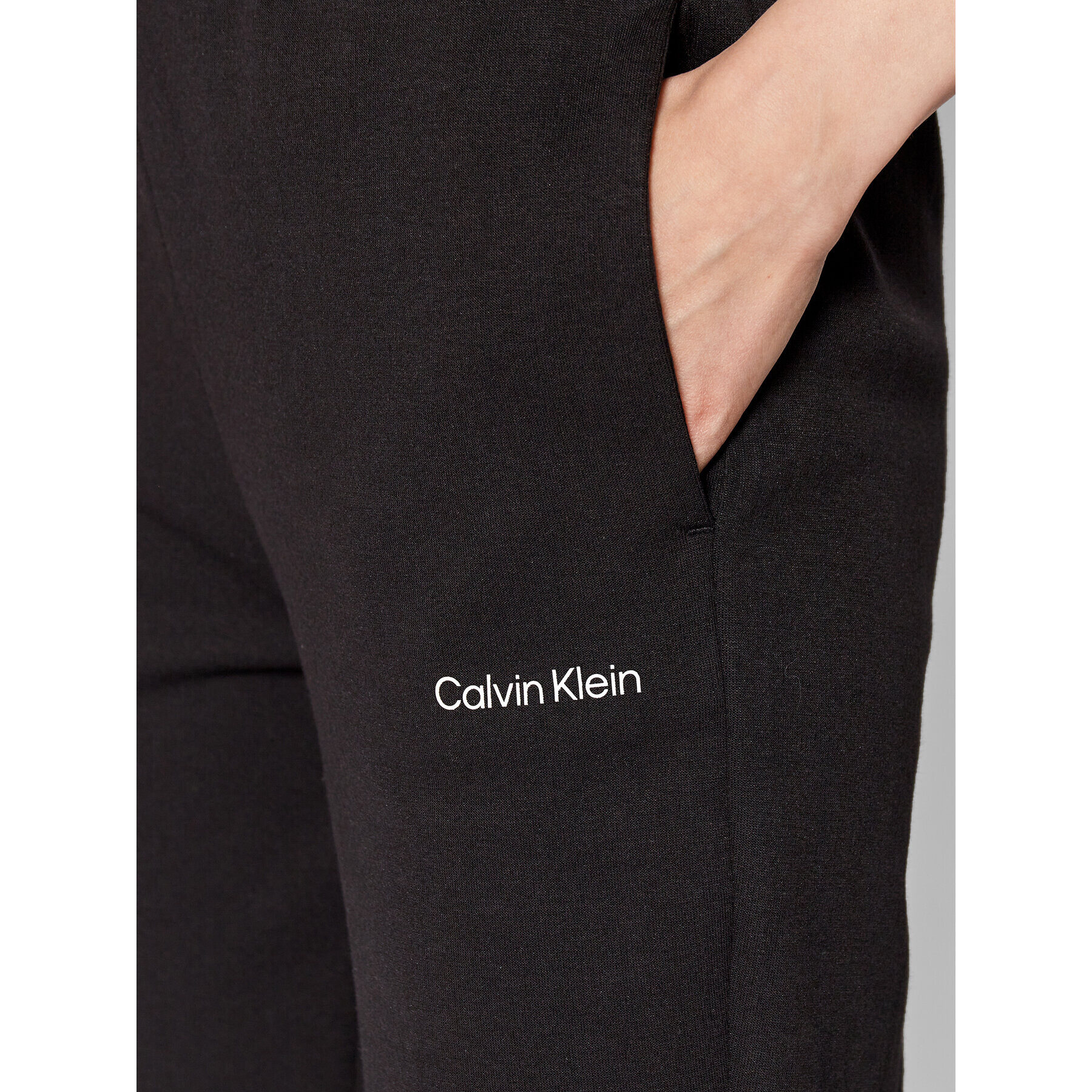 Calvin Klein Teplákové kalhoty K20K20442 Černá Regular Fit - Pepit.cz