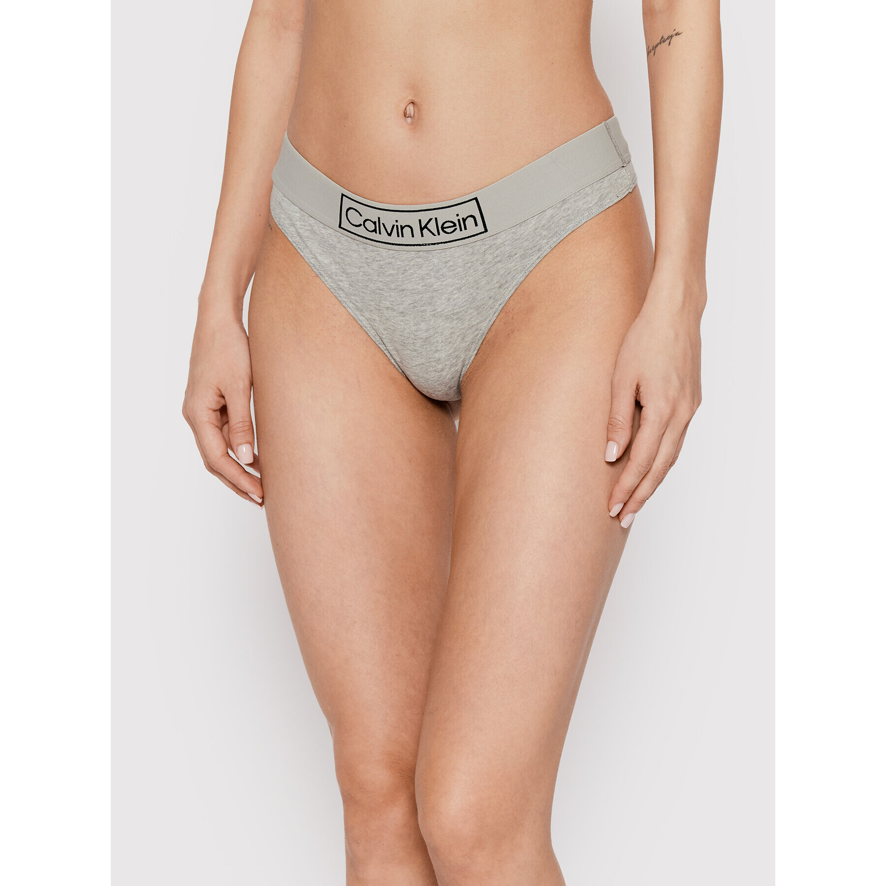 Calvin Klein Underwear Kalhotky string 000QF6774E Šedá - Pepit.cz