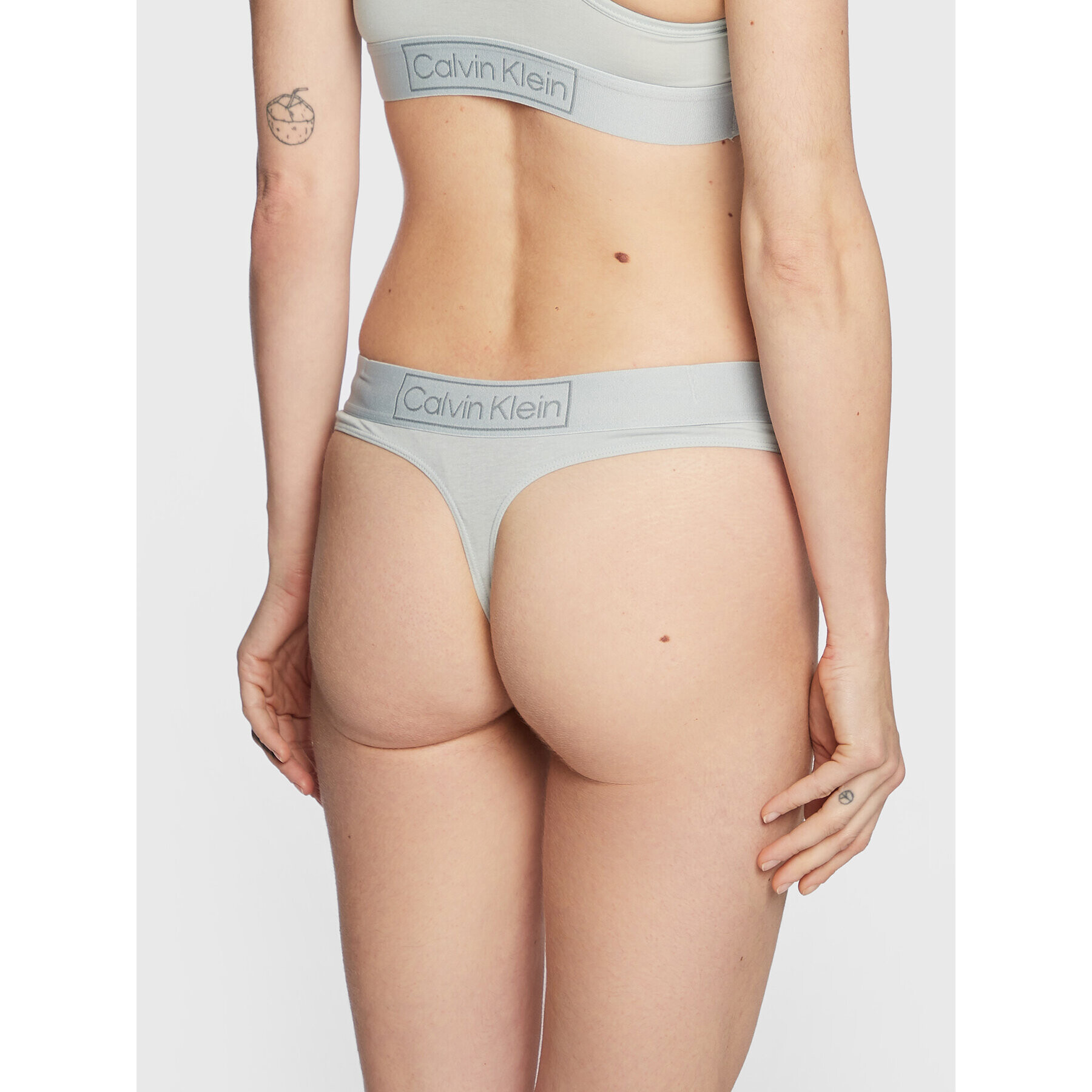 Calvin Klein Underwear Kalhotky string 000QF6774E Zelená - Pepit.cz