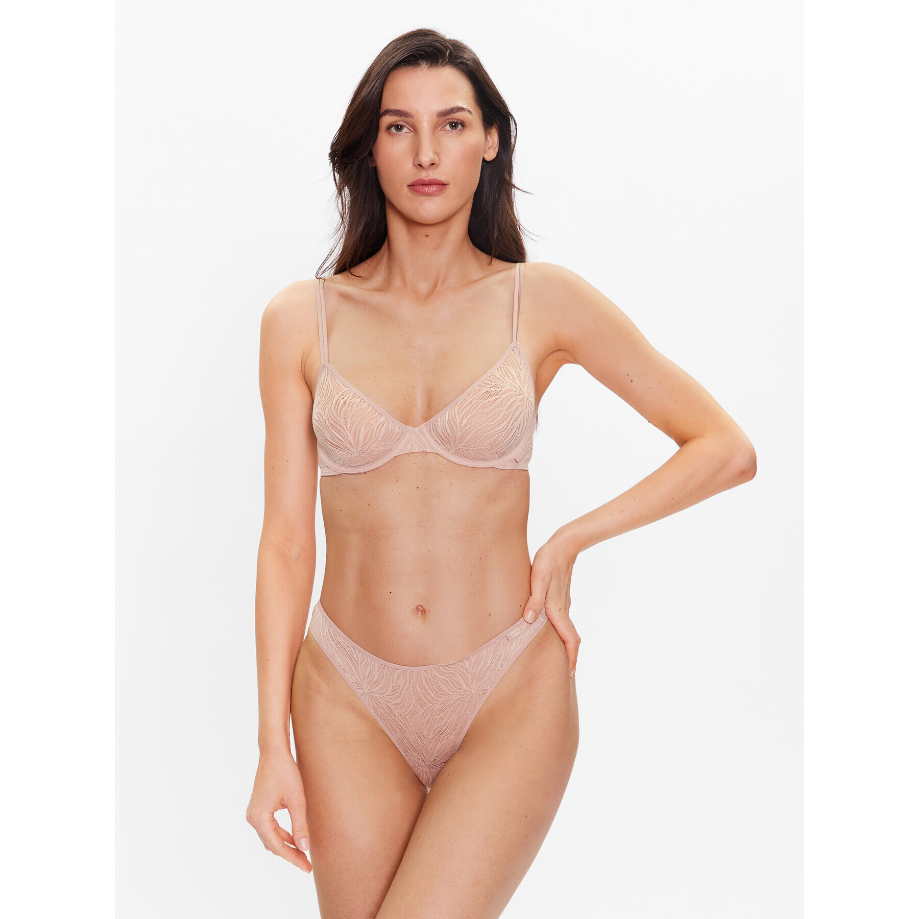 Calvin Klein Underwear Kalhotky string 000QF6878E Béžová - Pepit.cz