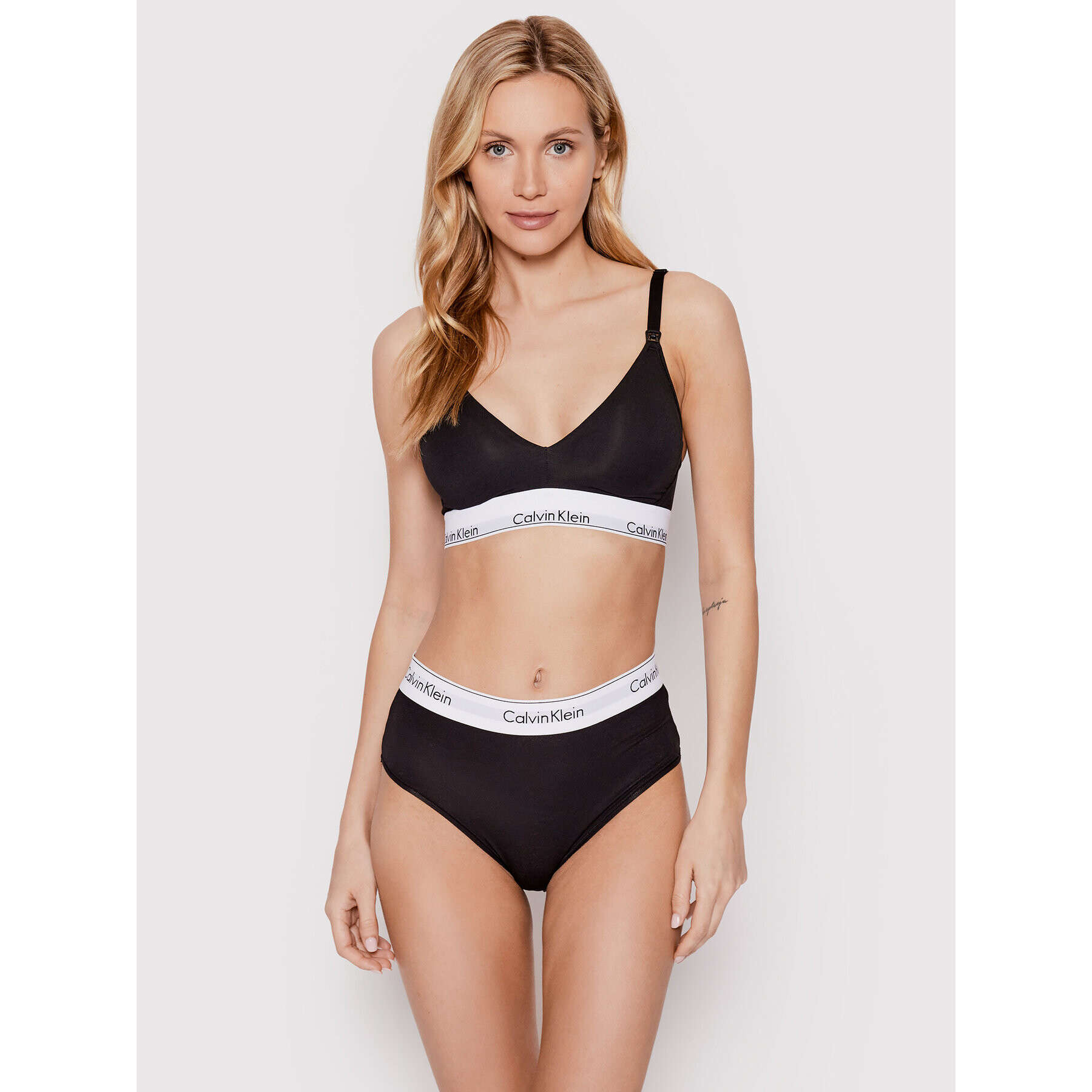 Calvin Klein Underwear Kojící podprsenka 000QF6218E Černá - Pepit.cz