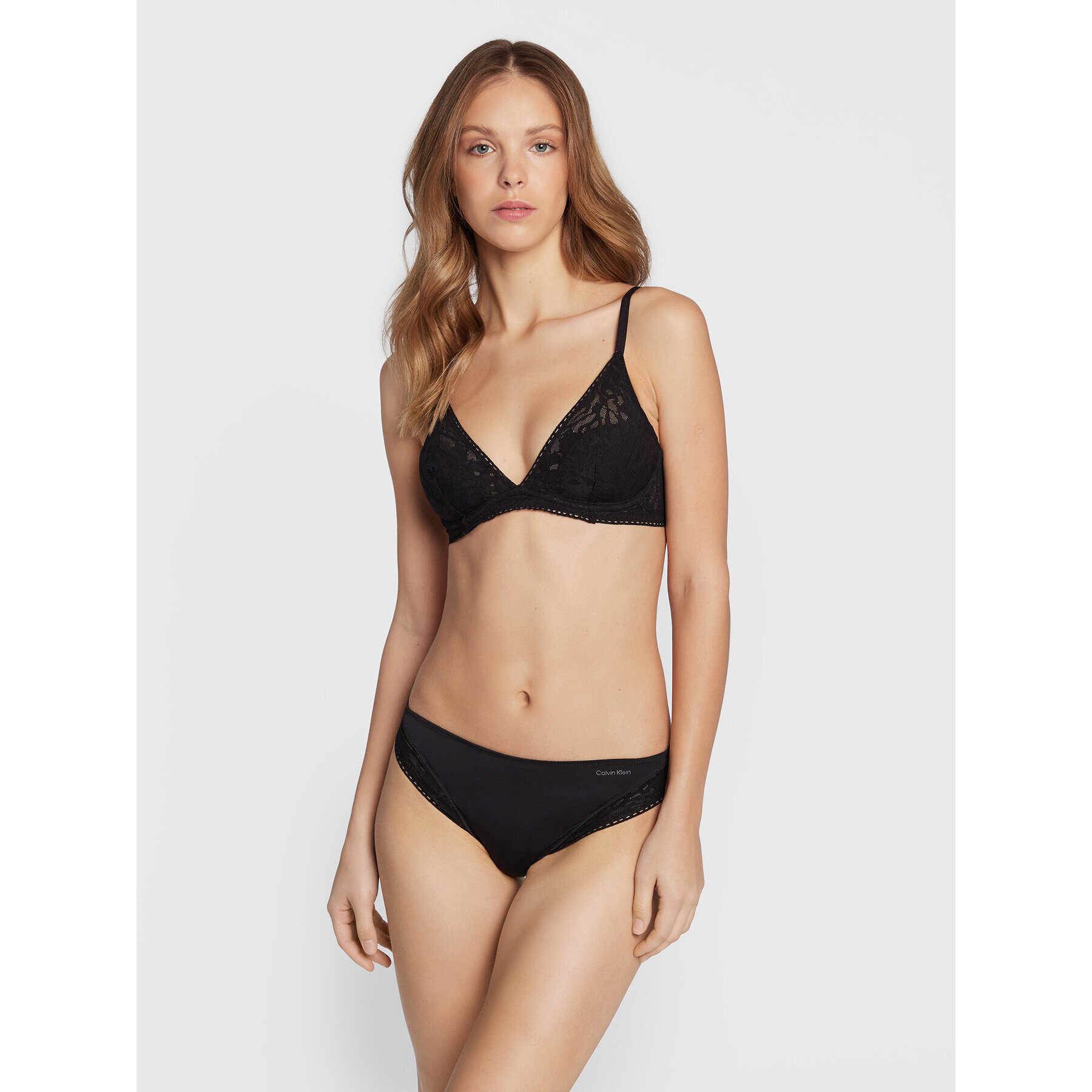 Calvin Klein Underwear Podprsenka Bralette 000QF6938E Černá - Pepit.cz