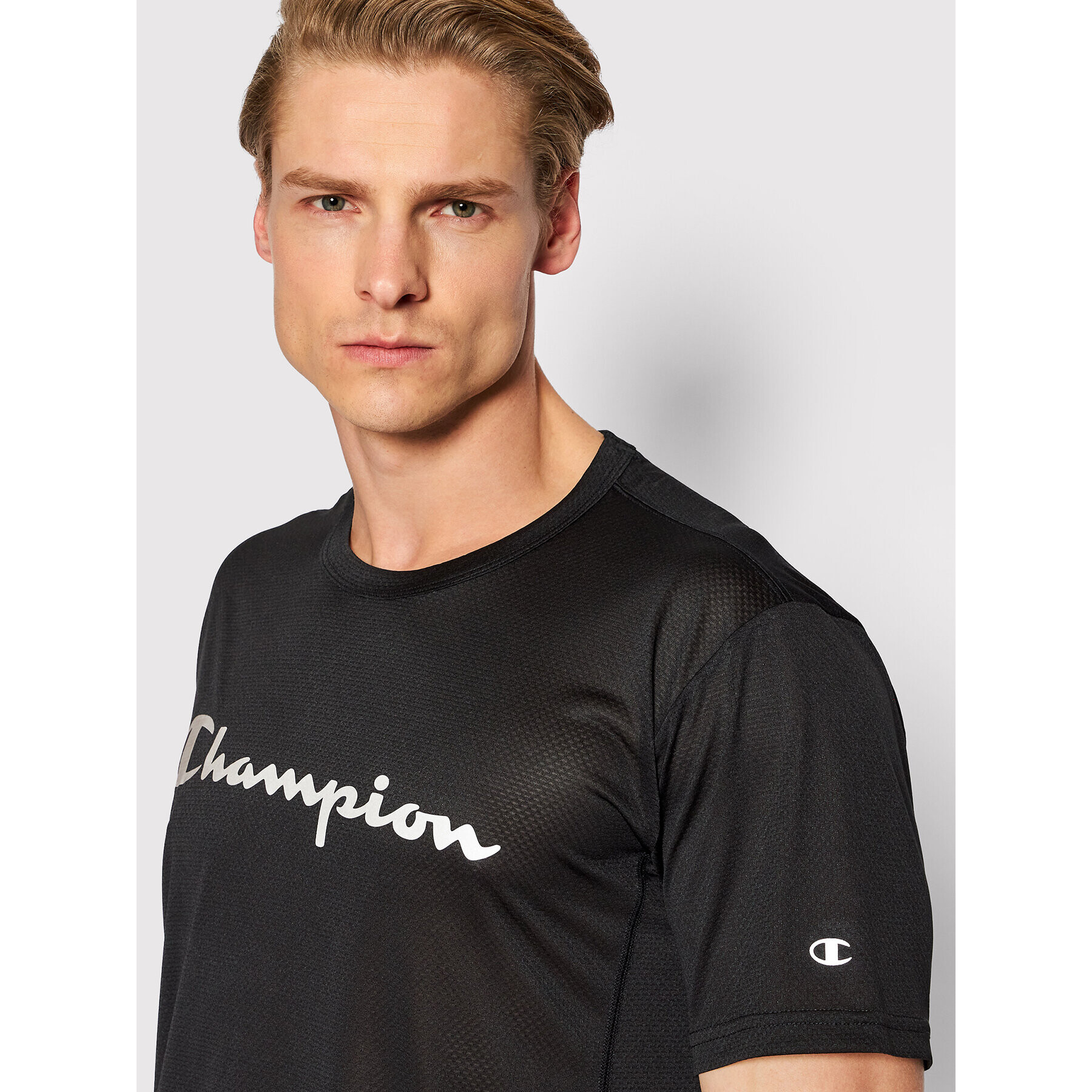 Champion Funkční tričko 217090 Černá Athletic Fit - Pepit.cz