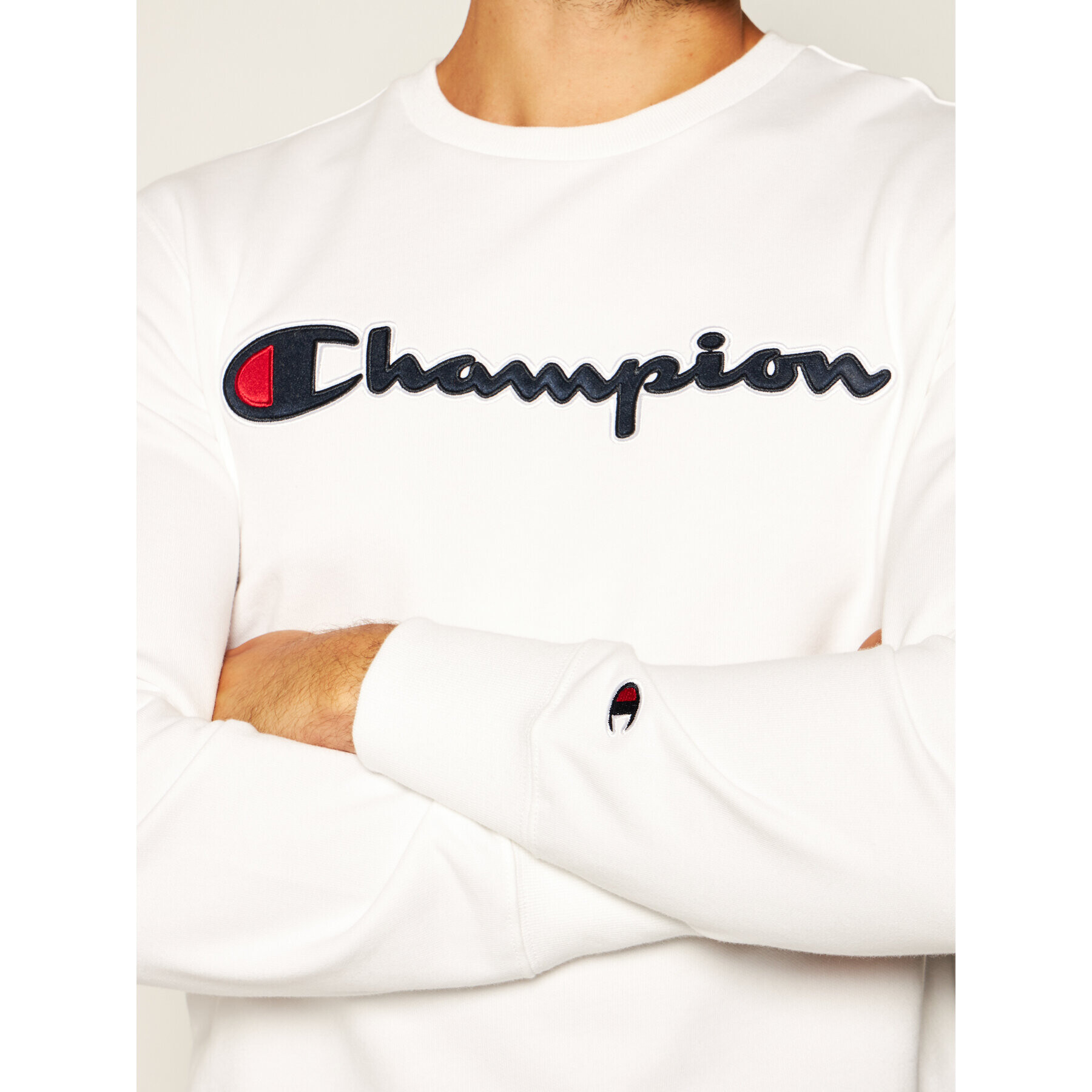 Champion Mikina Satin Script Logo 214188 Bílá Comfort Fit - Pepit.cz