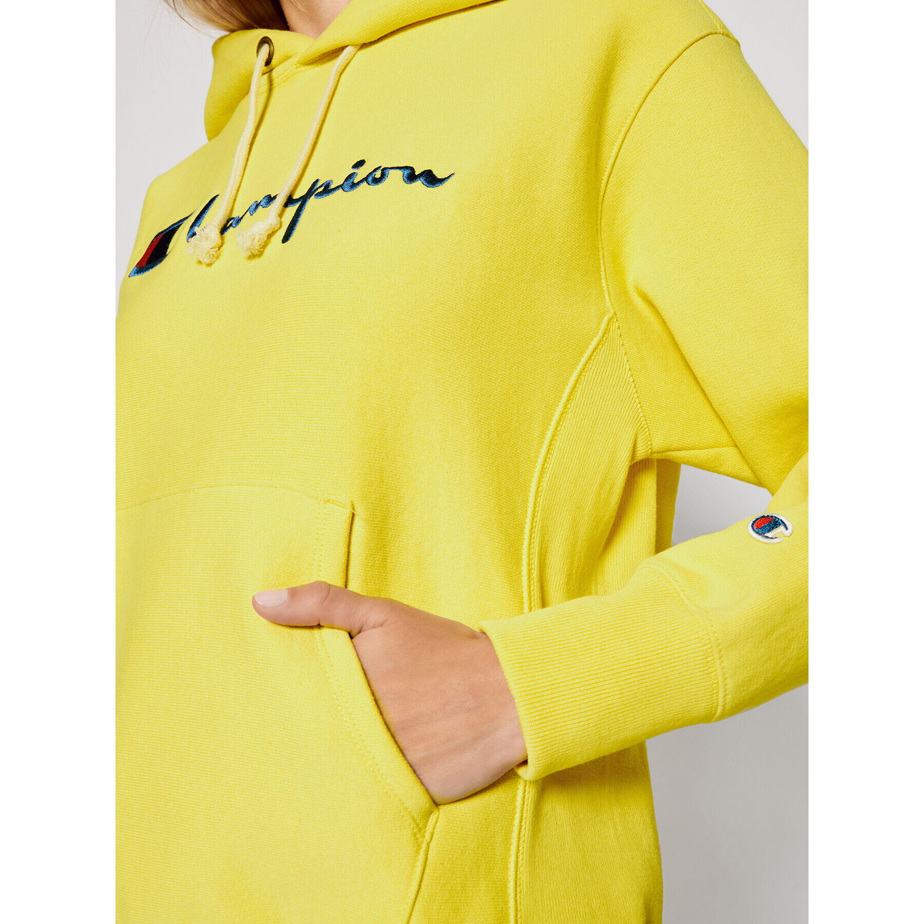 Champion Mikina Script Logo Reverse Weave 113149 Žlutá Regular Fit - Pepit.cz