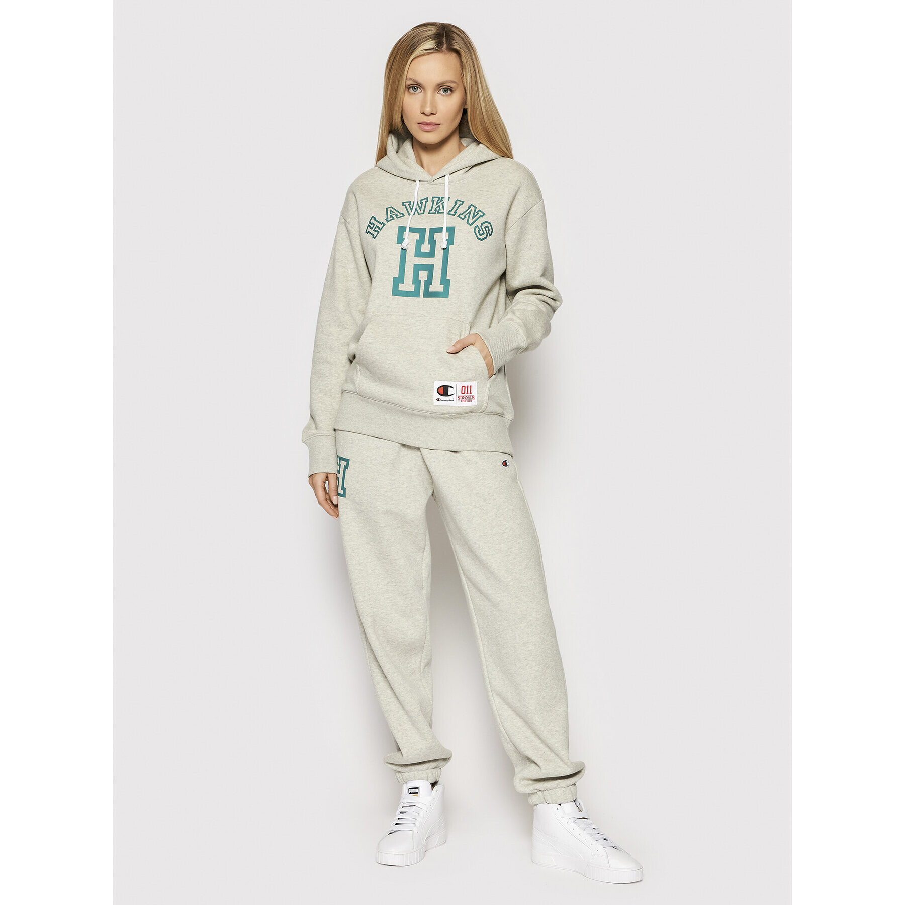 Champion Mikina Unisex STRANGER THINGS Hawkins 217751 Šedá Regular Fit - Pepit.cz