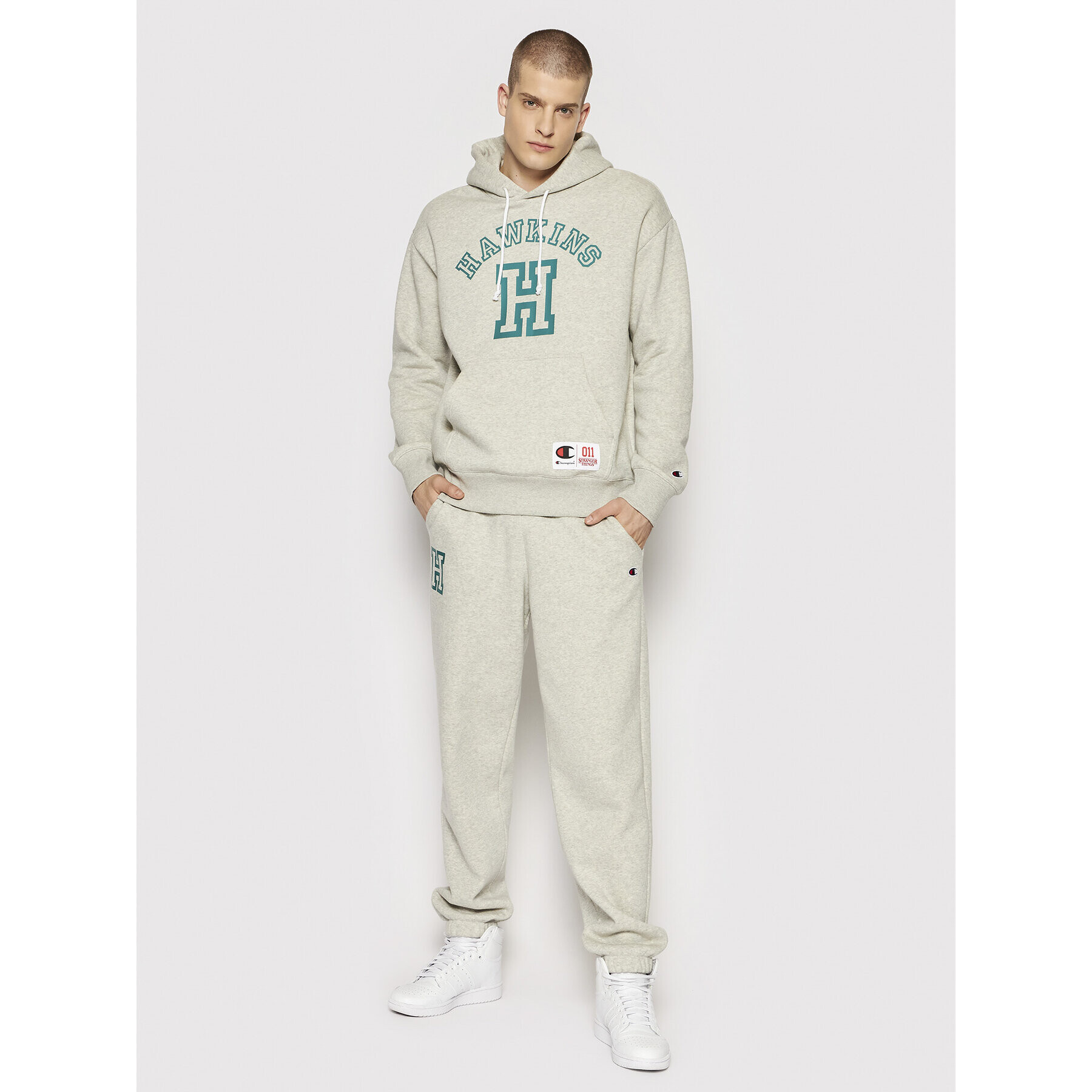 Champion Mikina Unisex STRANGER THINGS Hawkins 217751 Šedá Regular Fit - Pepit.cz