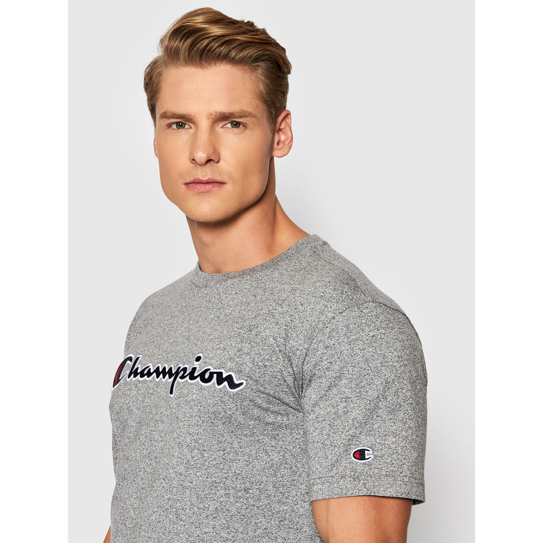 Champion T-Shirt Script Logo 216473 Šedá Comfort Fit - Pepit.cz