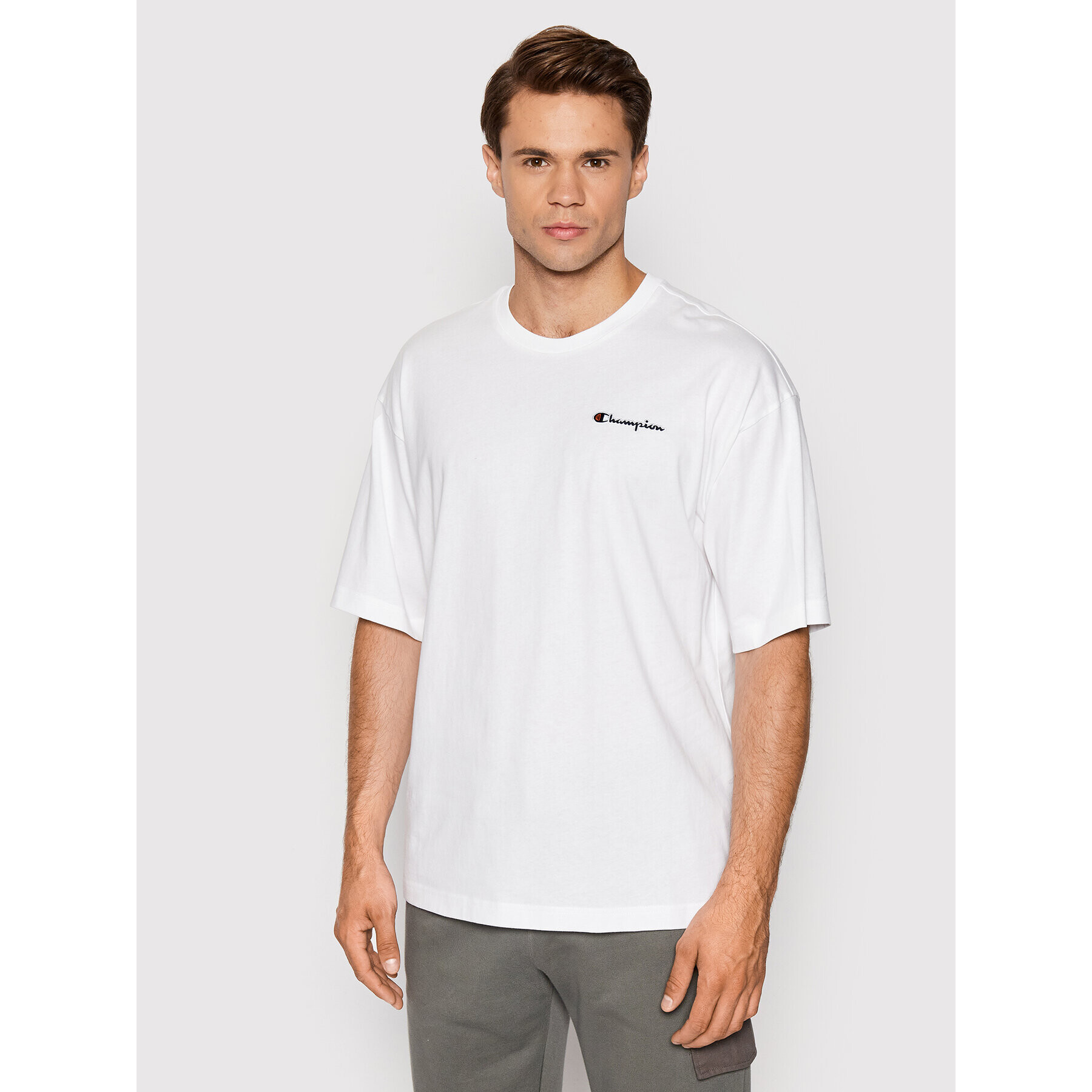 Champion T-Shirt Script Logo 217071 Bílá Comfort Fit - Pepit.cz