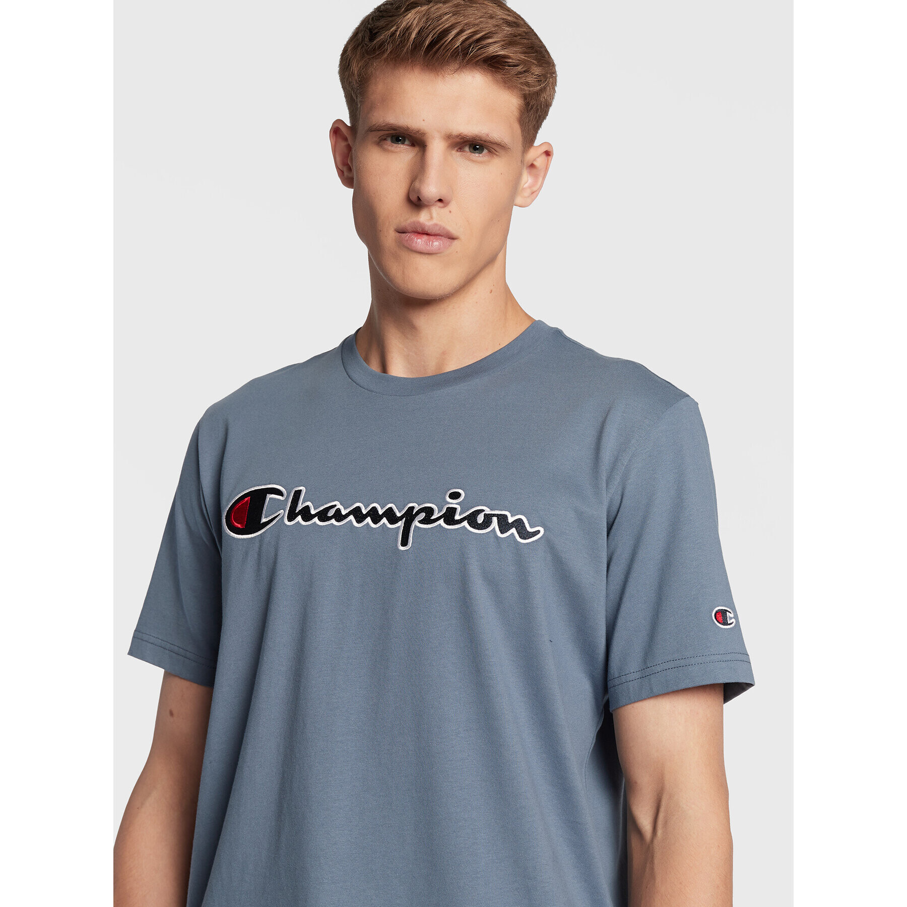 Champion T-Shirt Script Logo Embroidery 218007 Modrá Regular Fit - Pepit.cz