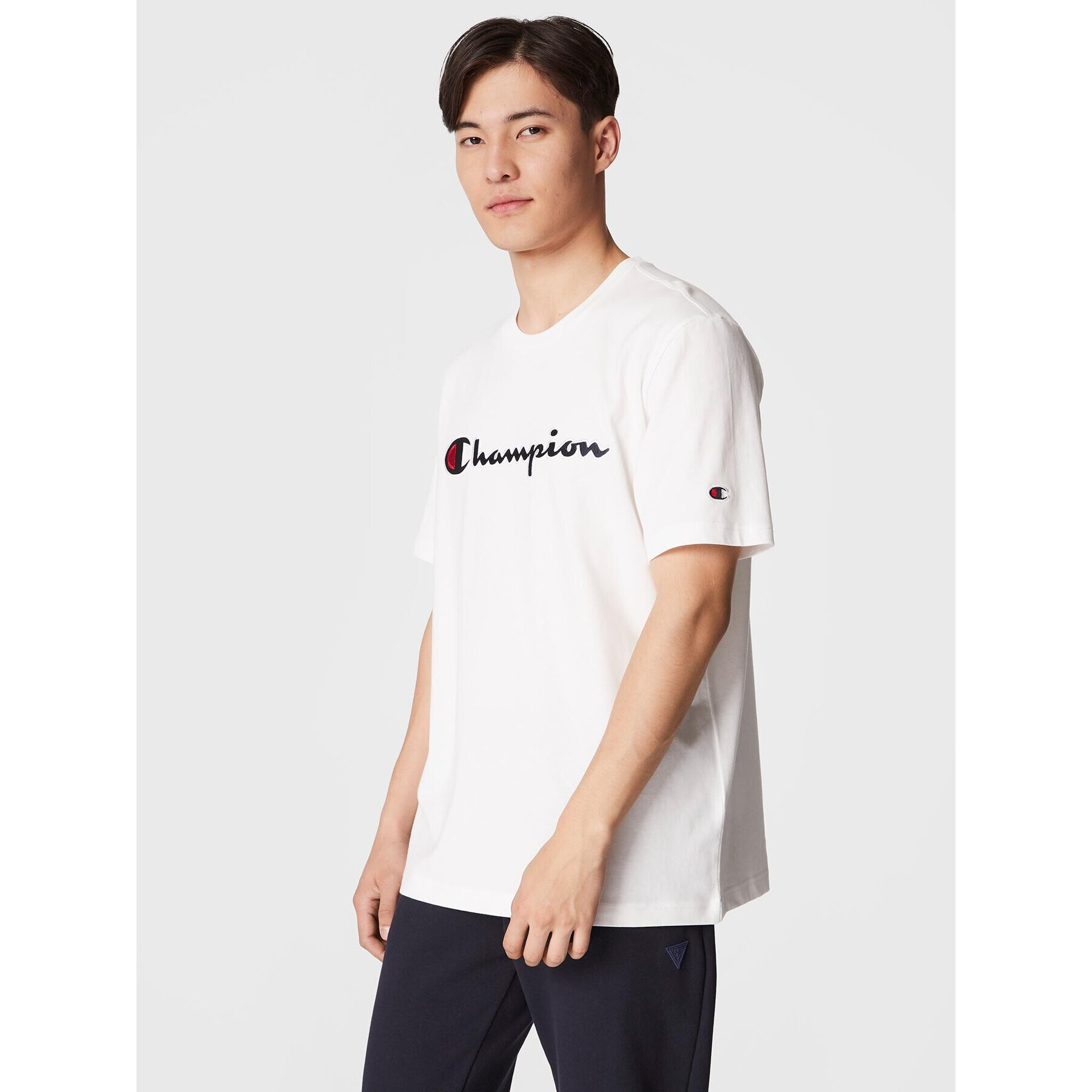 Champion T-Shirt Script Logo Emroidery 218007 Bílá Regular Fit - Pepit.cz