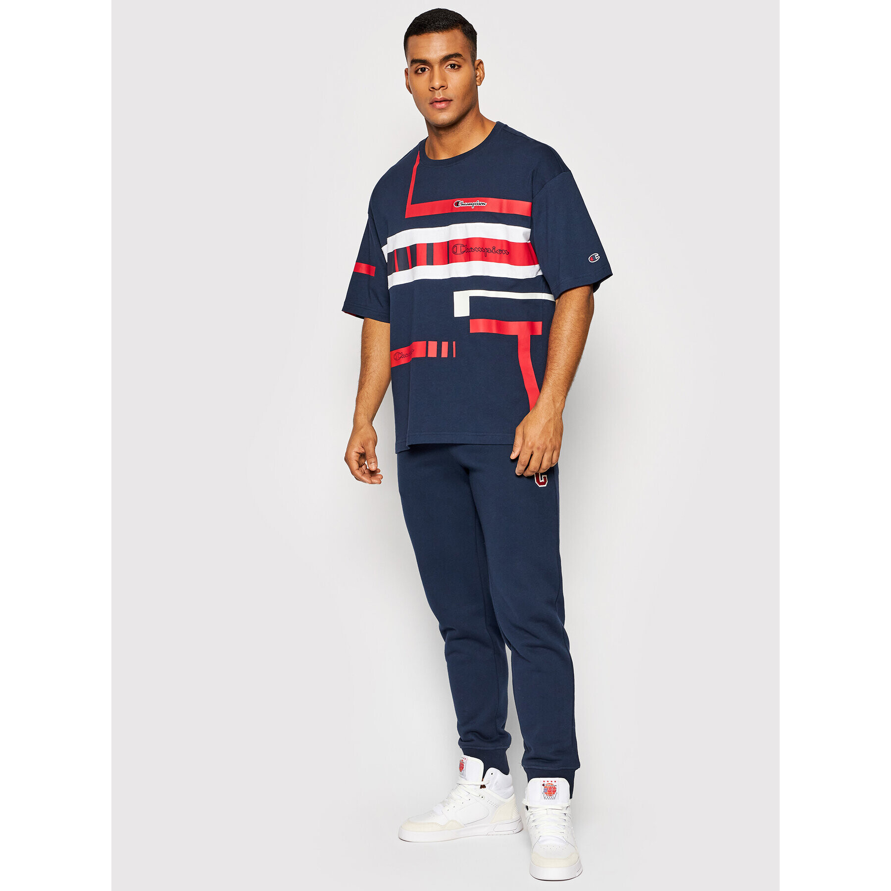 Champion T-Shirt Script Logo Stripe 216487 Tmavomodrá Custom Fit - Pepit.cz