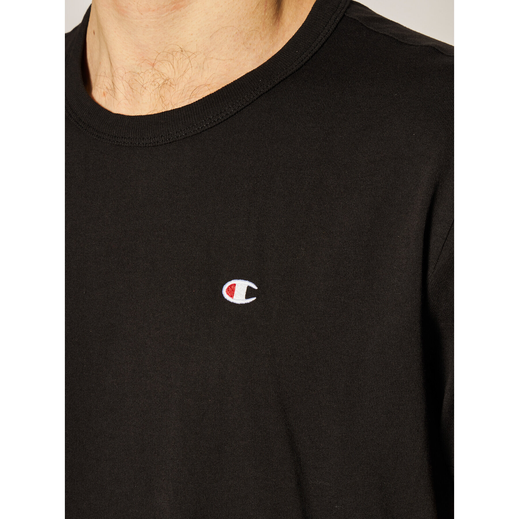 Champion T-Shirt Small C Logo 214674 Černá Custom Fit - Pepit.cz